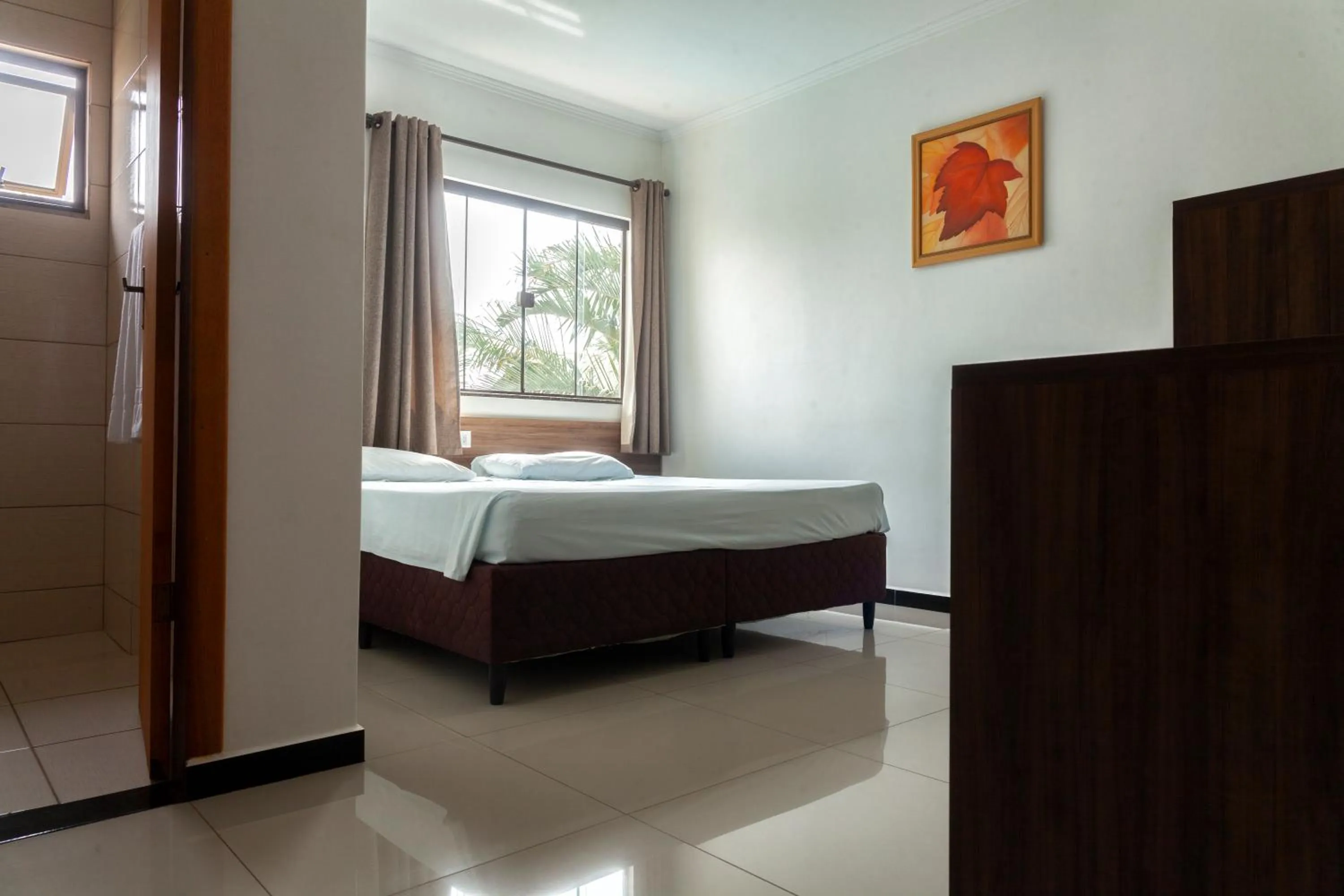 Property building, Bed in Hotel Holiday Foz