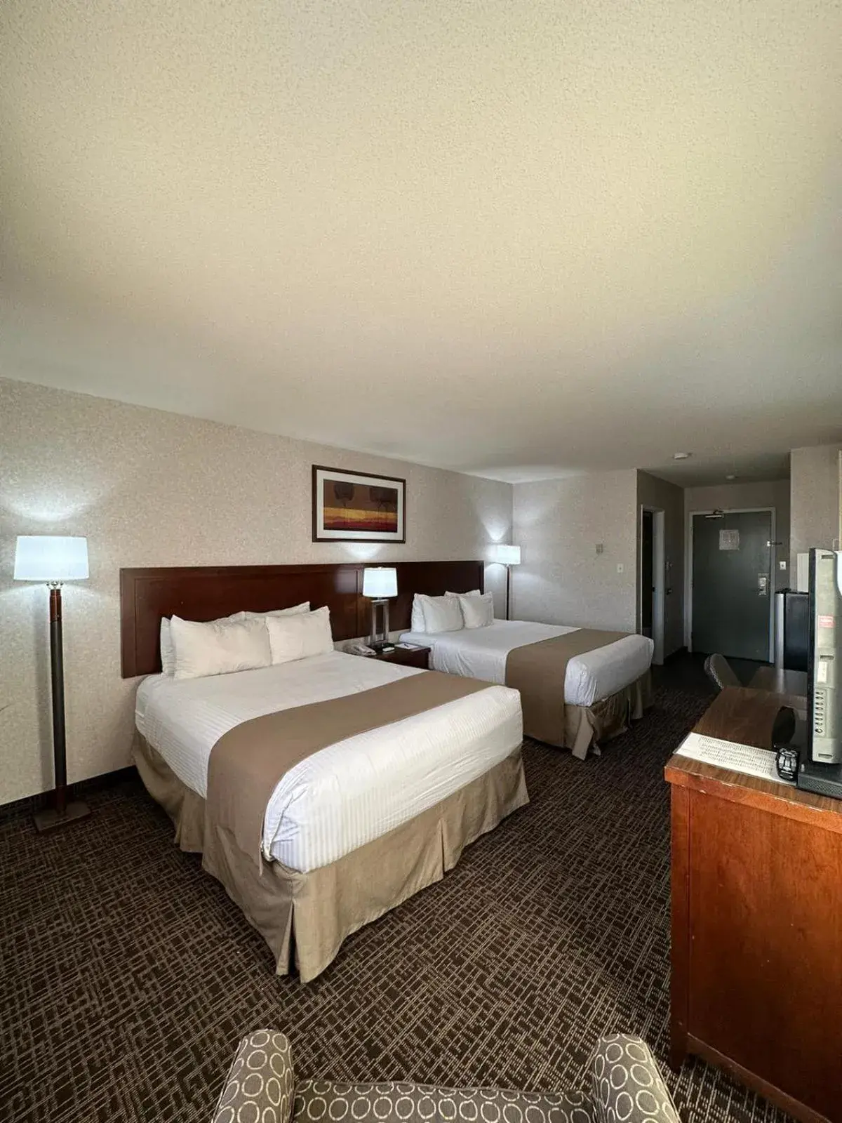 Deluxe Quadruple Room in Coast Fort St John Hotel Deluxe Quadruple Room in Coast Fort St John Hotel