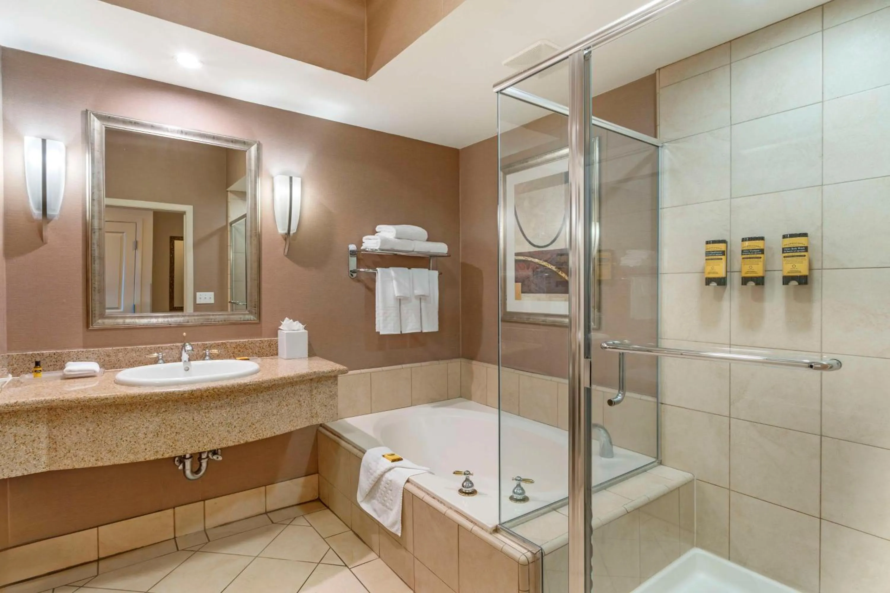 Bathroom in Best Western Plus Bayside Hotel