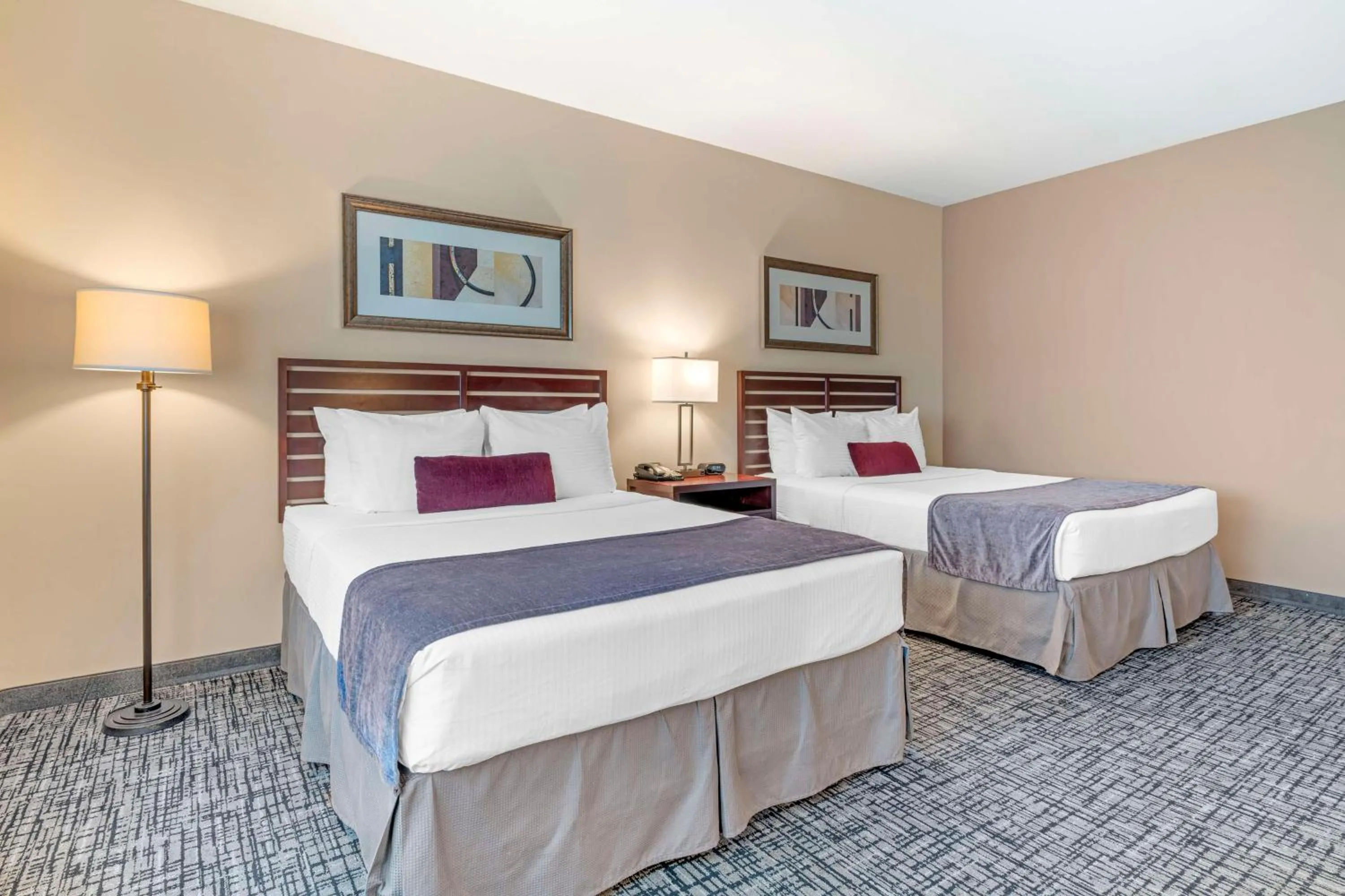 Bedroom, Bed in Best Western Plus Bayside Hotel