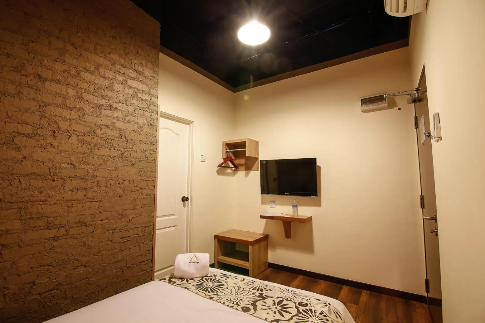 Bed in Art Cottage Hotel