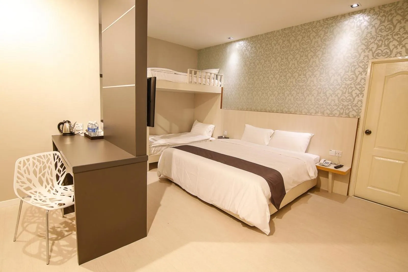 Bed in Art Cottage Hotel