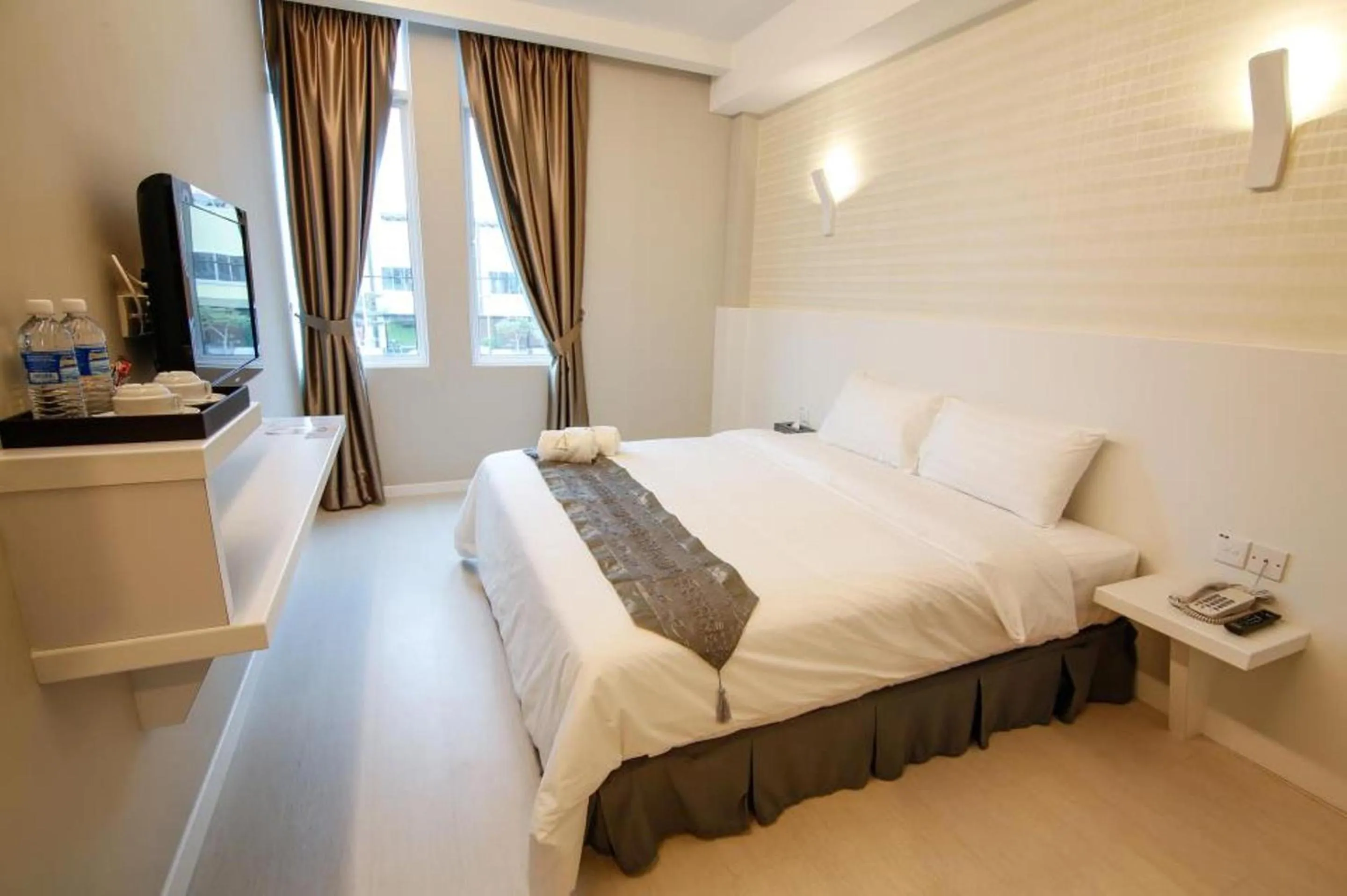 Bed in Art Cottage Hotel