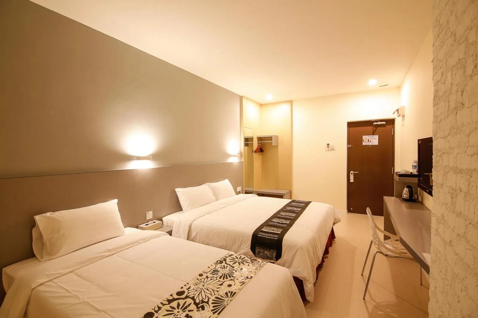 Bed in Art Cottage Hotel