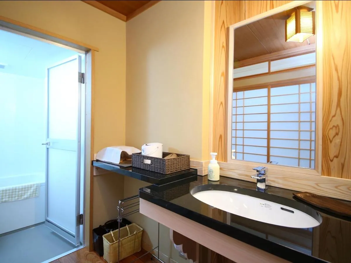 Photo of the whole room in Kamei no Yu