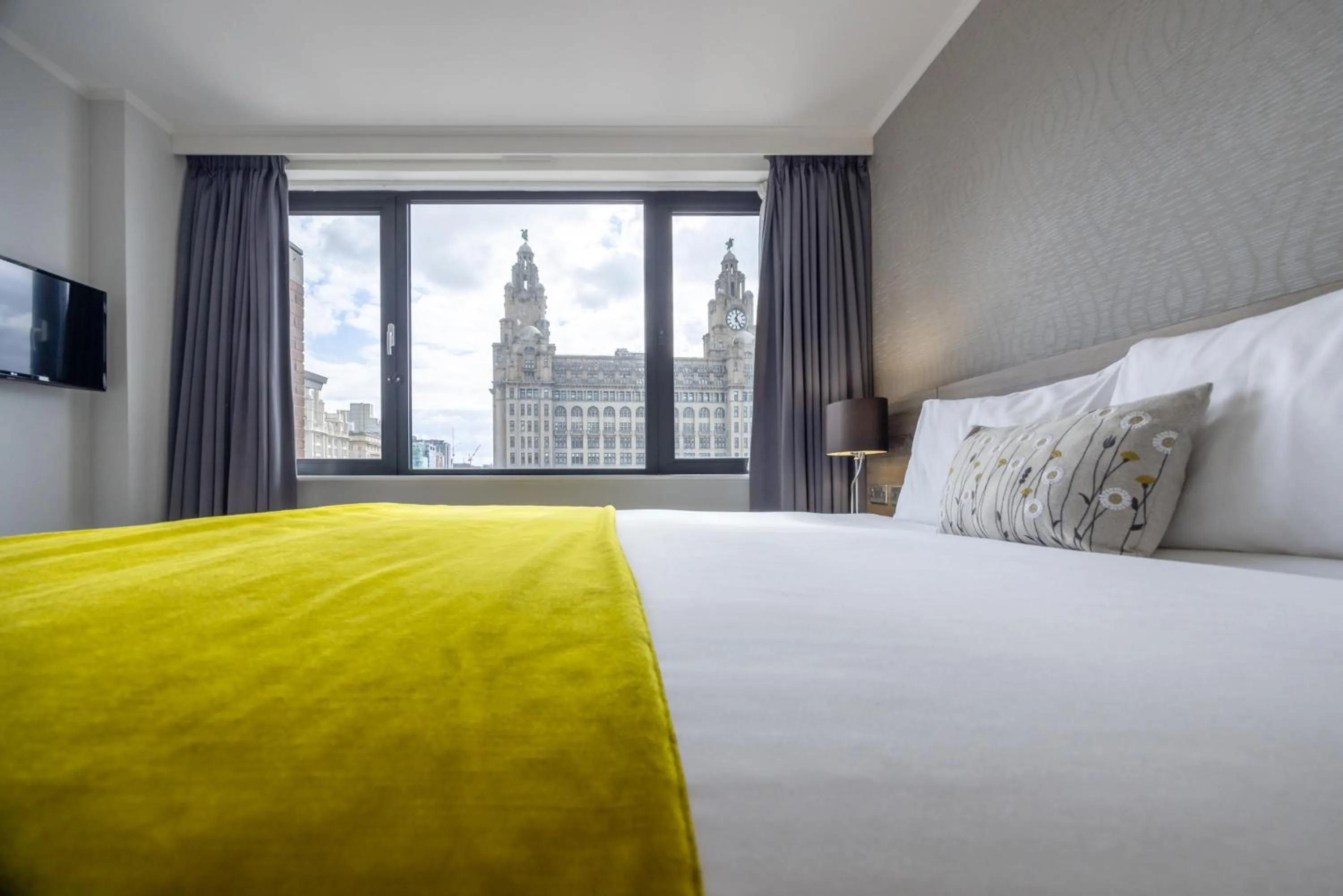 Photo of the whole room, Bed in Crowne Plaza Liverpool City Centre by IHG
