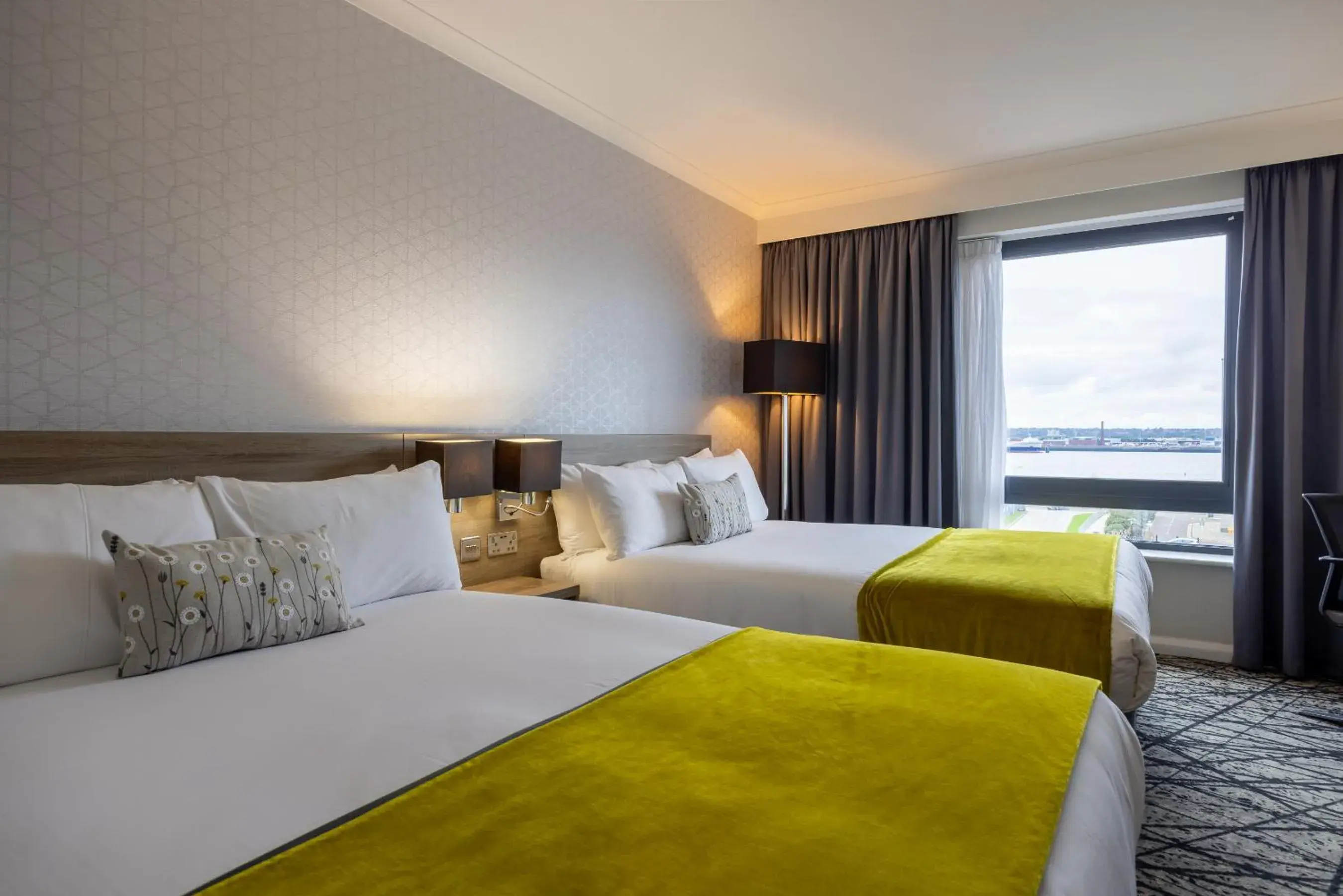 Standard Double Room with Waterfront View in Crowne Plaza Liverpool City Centre by IHG Standard Double Room with Waterfront View in Crowne Plaza Liverpool City Centre by IHG