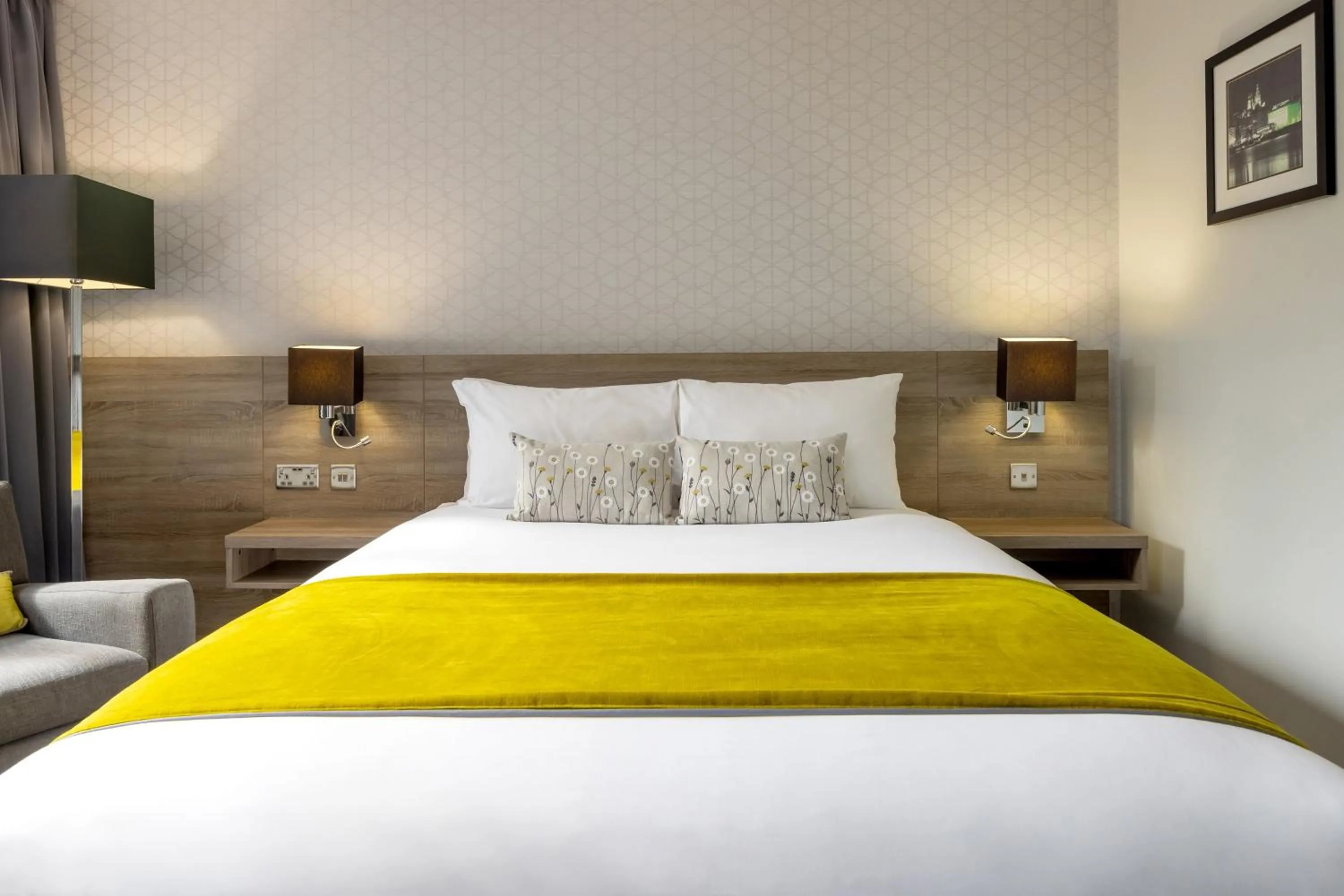 Photo of the whole room, Bed in Crowne Plaza Liverpool City Centre by IHG