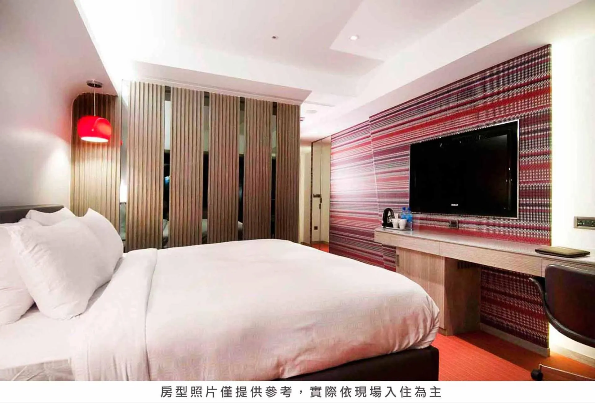 Bed in Royal Hotel Group- Central Park Branch