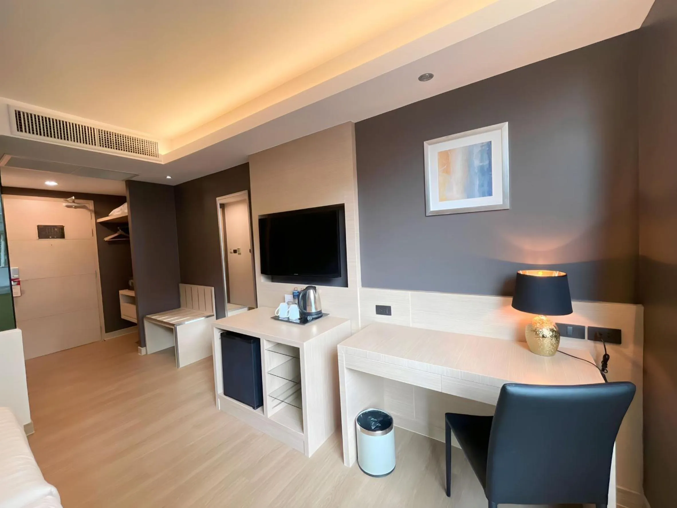 TV and multimedia in iCheck inn Nana by Aspira