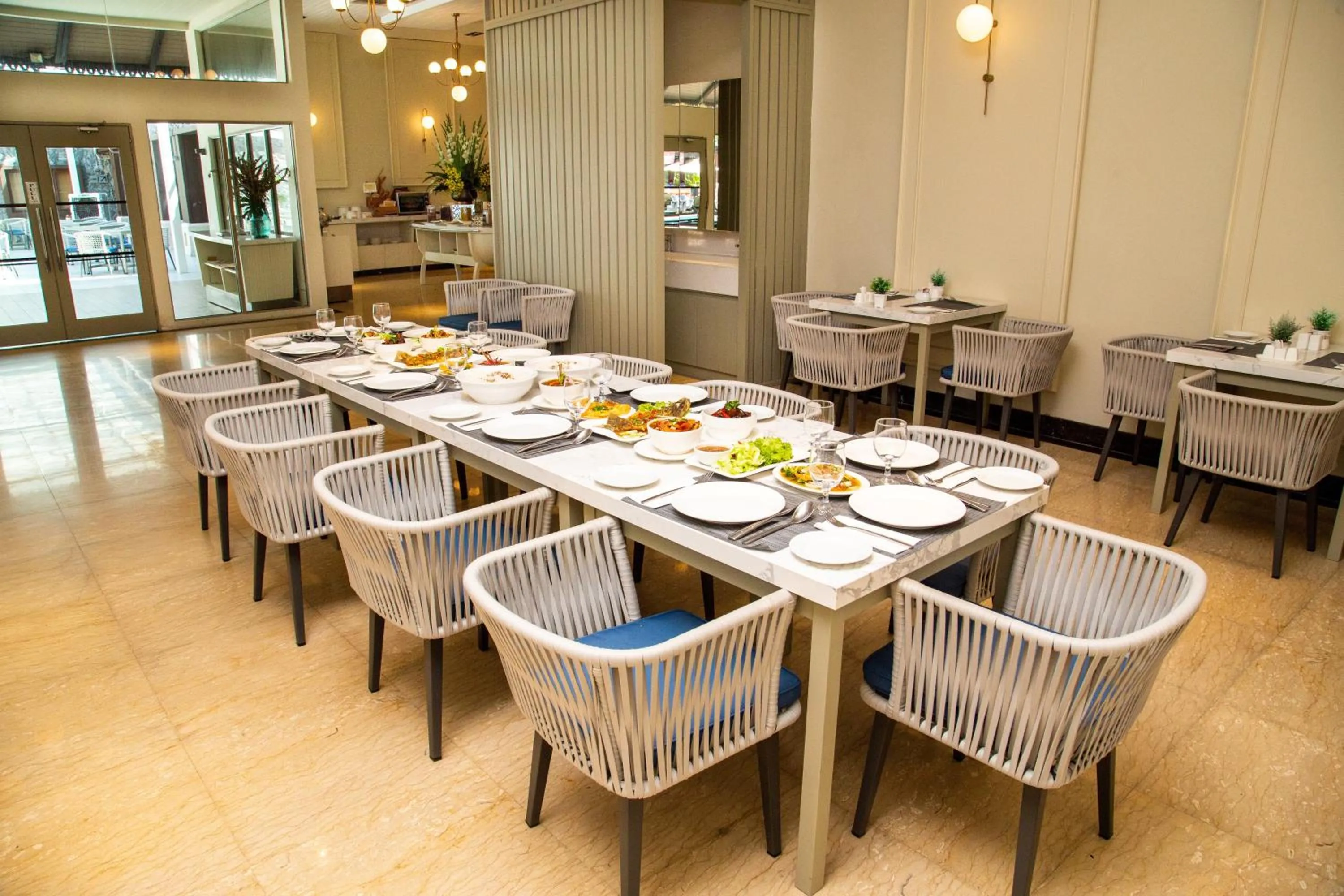 Restaurant/places to eat in Ombak Villa Langkawi