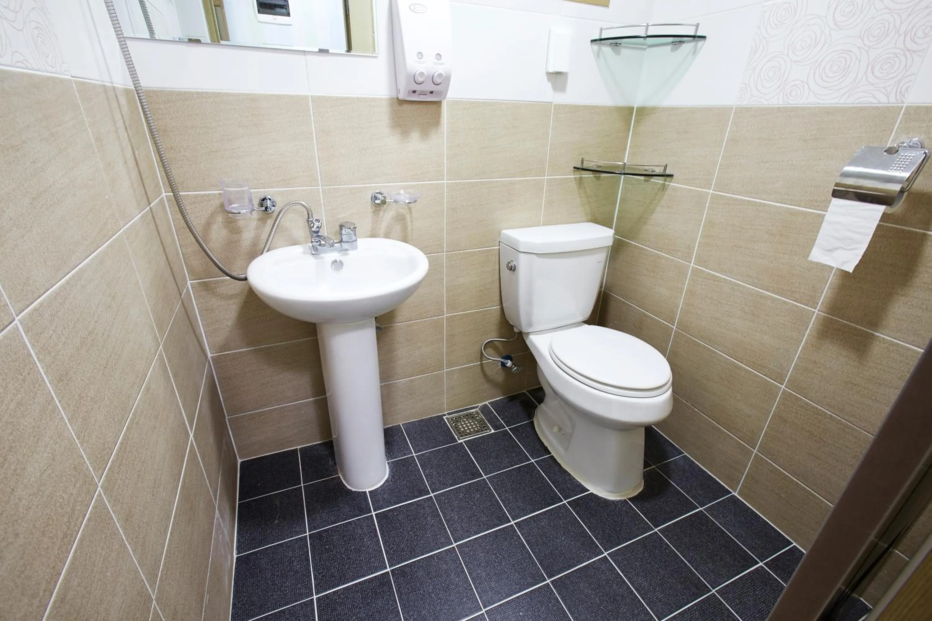 Toilet in Guesthouse The Hill