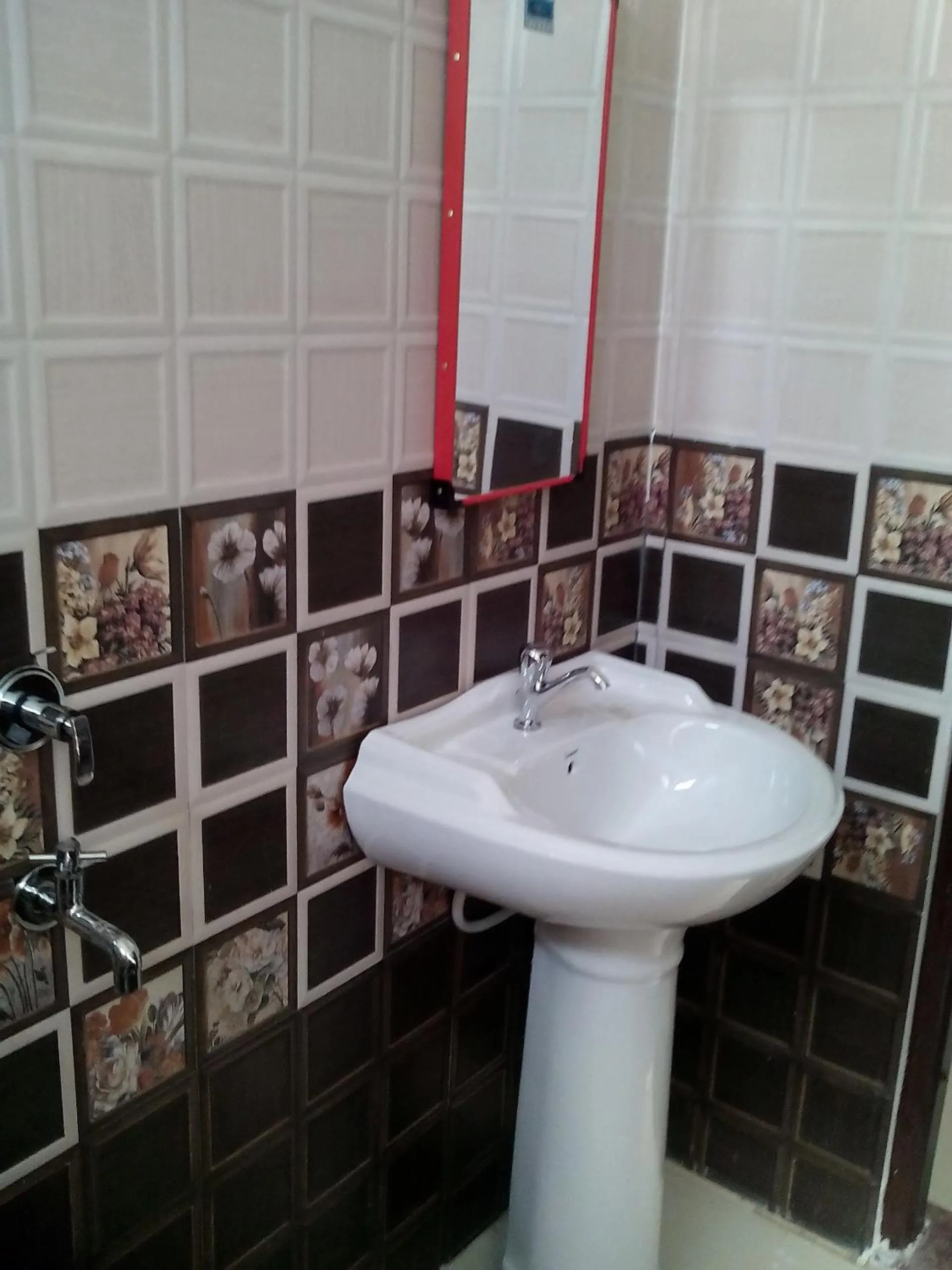 Bathroom in Keshav Palace -A Family Homestay