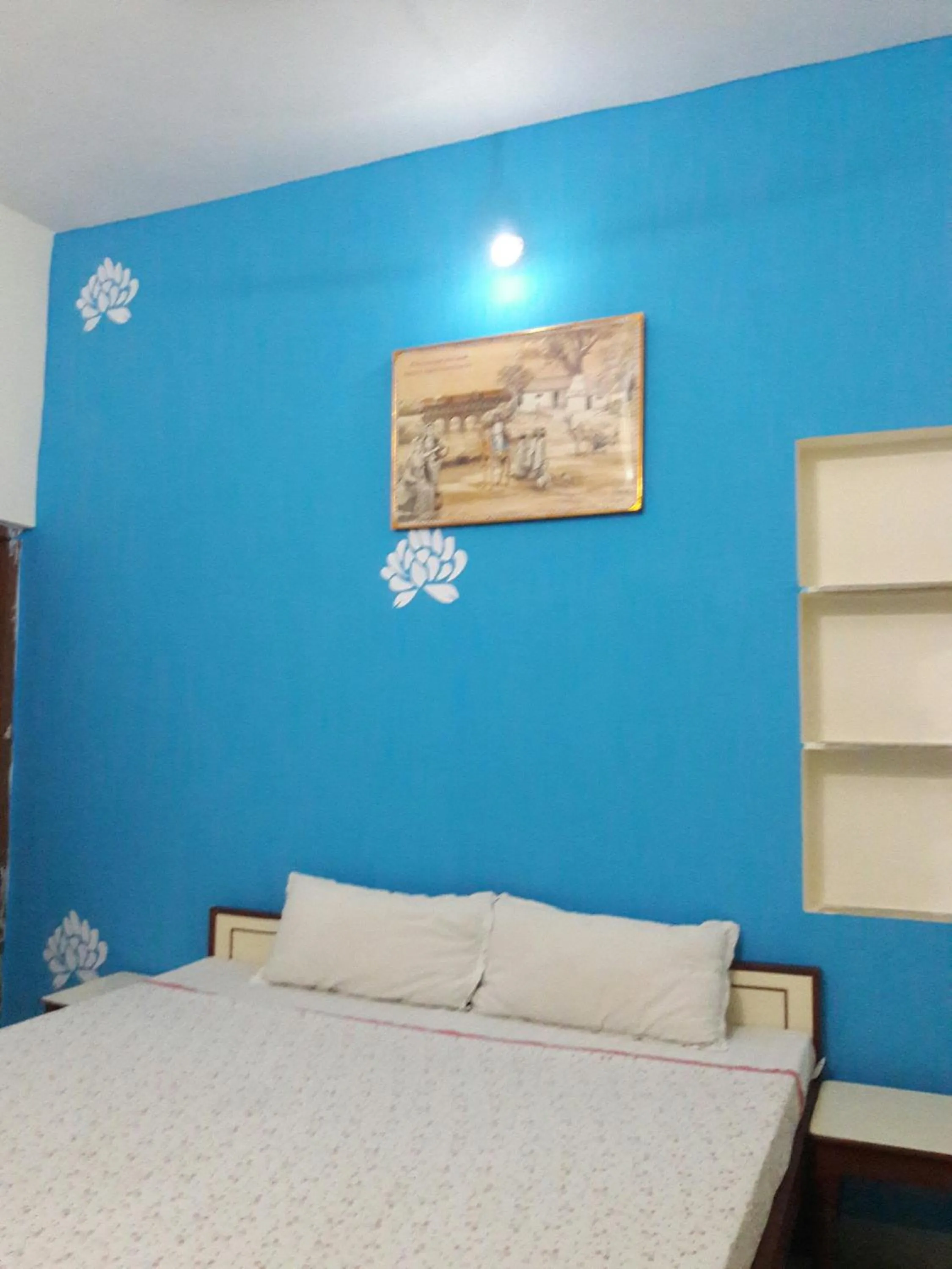 cot, Bed in Keshav Palace -A Family Homestay