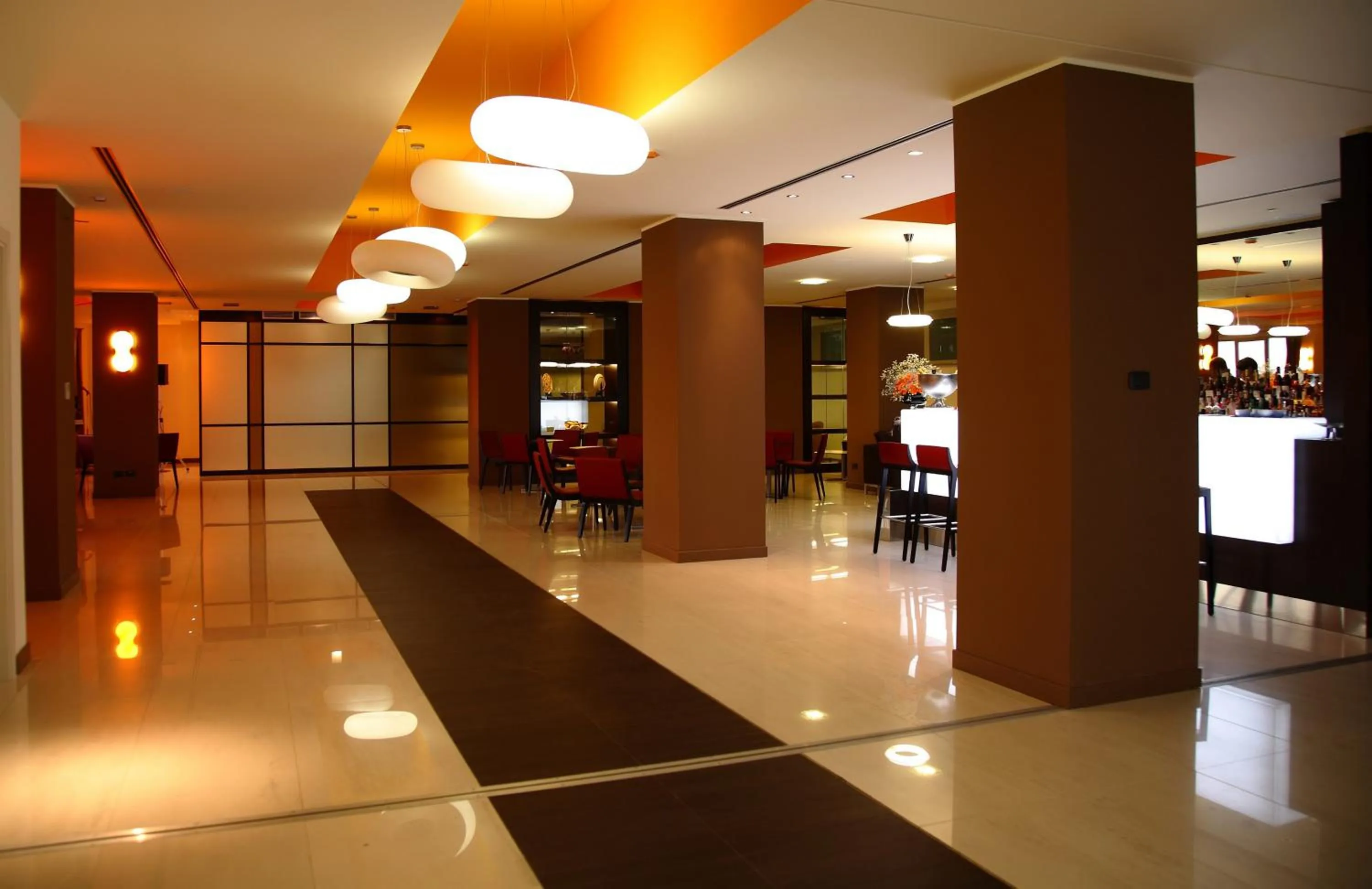 Restaurant/places to eat in GH Avalon Sikani