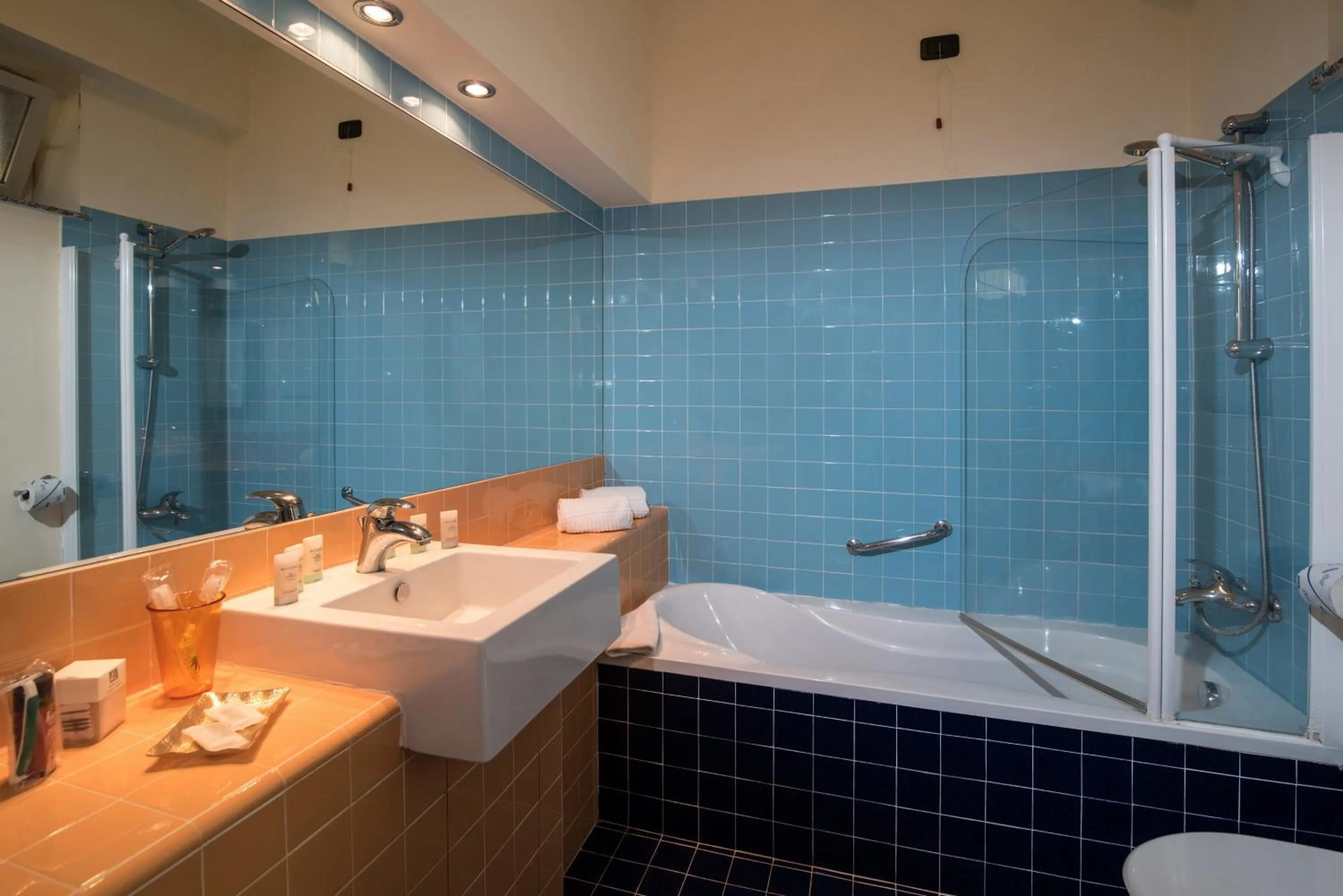 Bathroom in GH Avalon Sikani