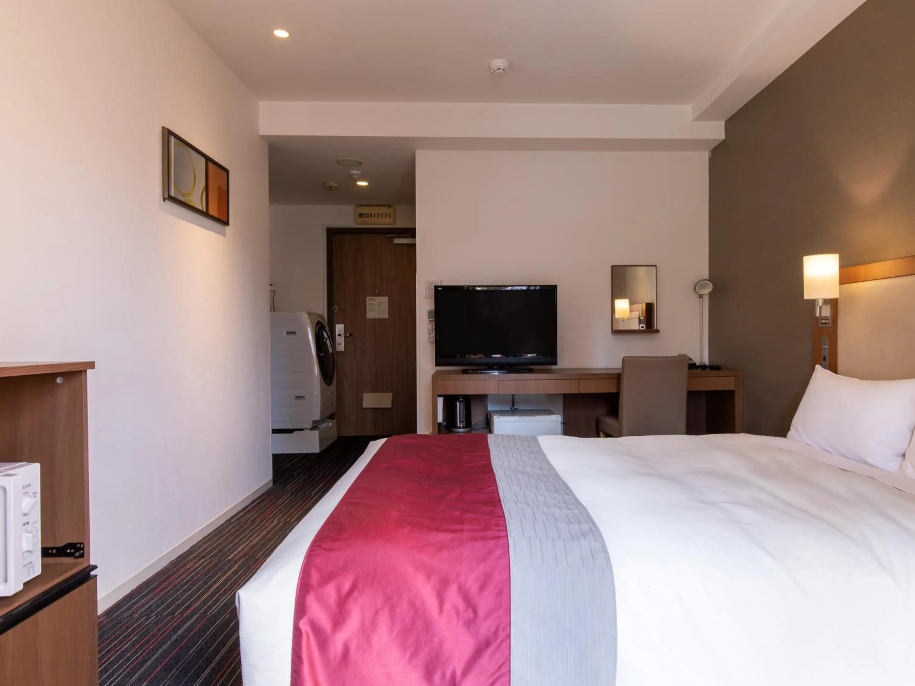 Photo of the whole room, Bed in Tokyu Stay Monzen-Nakacho Tokyo