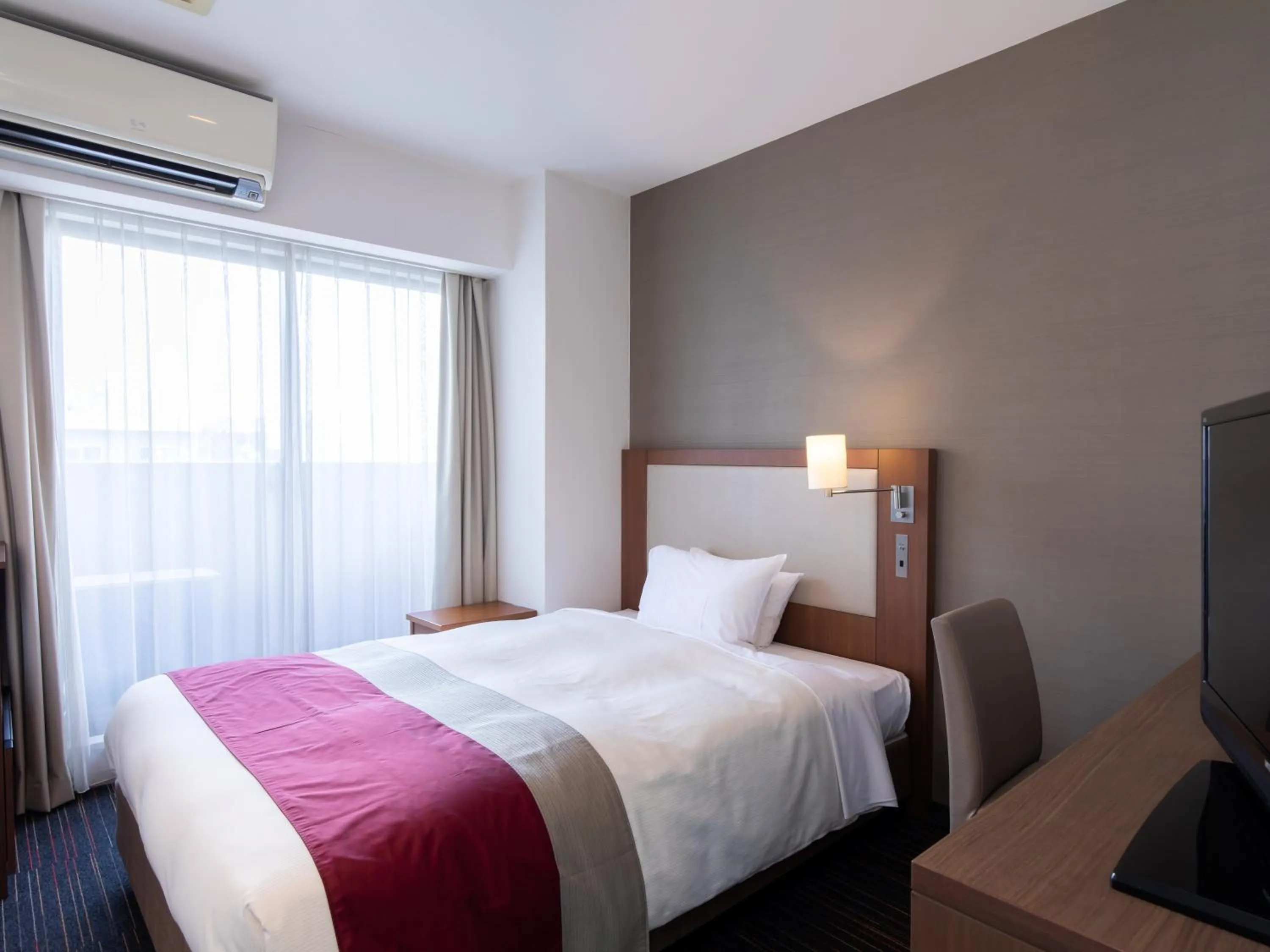 Photo of the whole room, Bed in Tokyu Stay Monzen-Nakacho Tokyo