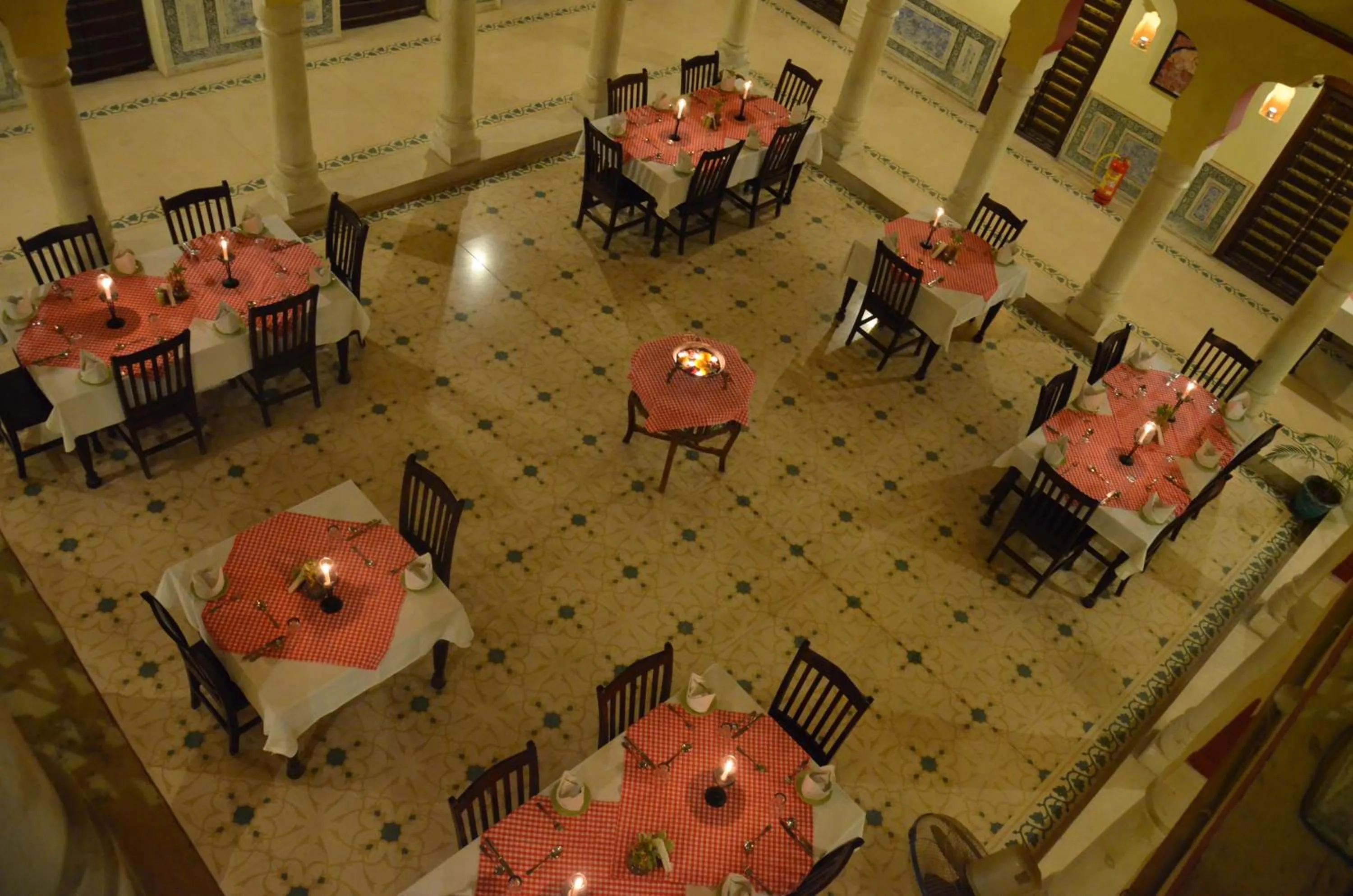 Restaurant/places to eat in Malji Ka Kamra