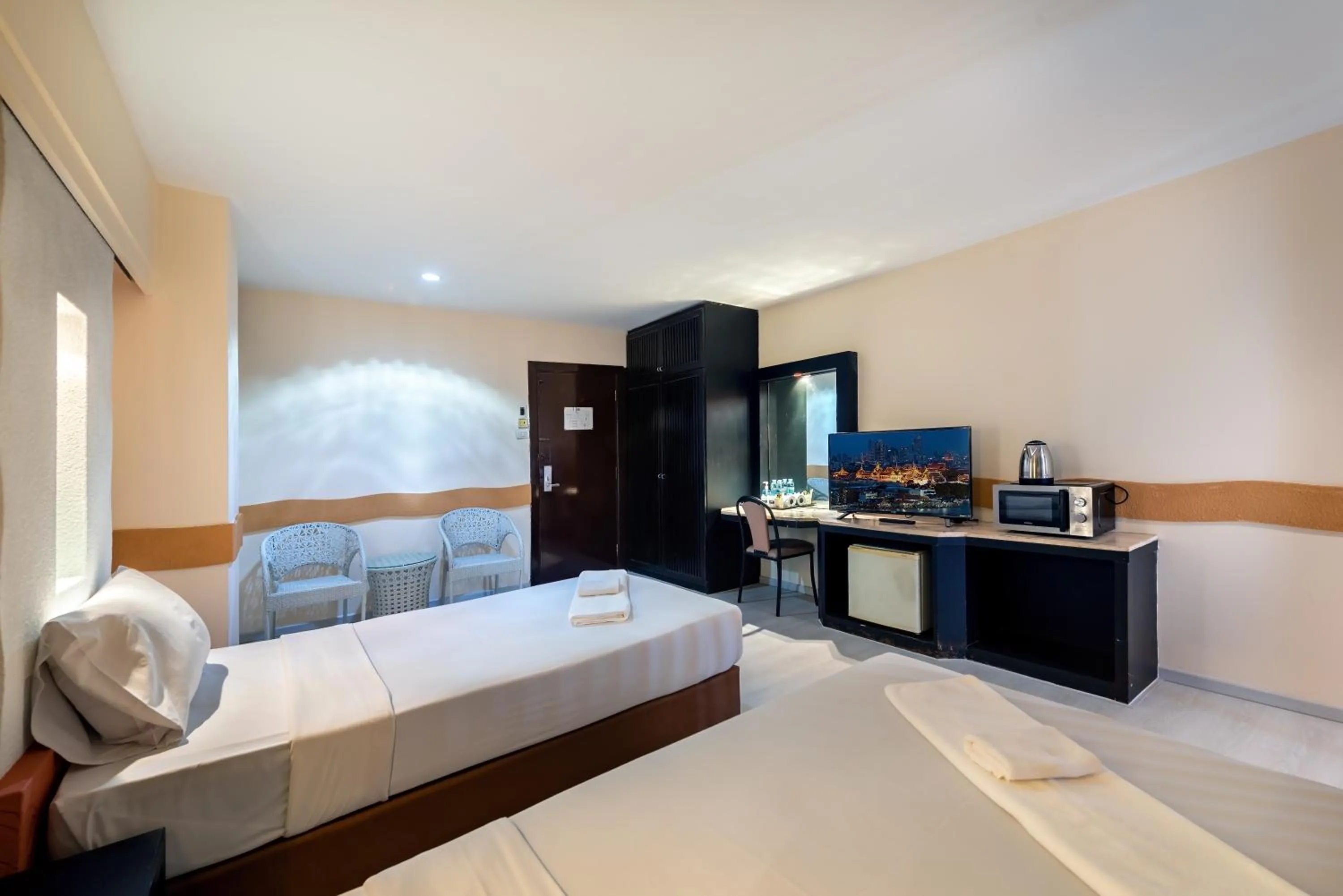 TV and multimedia, Bed in The Legacy Convention Hotel