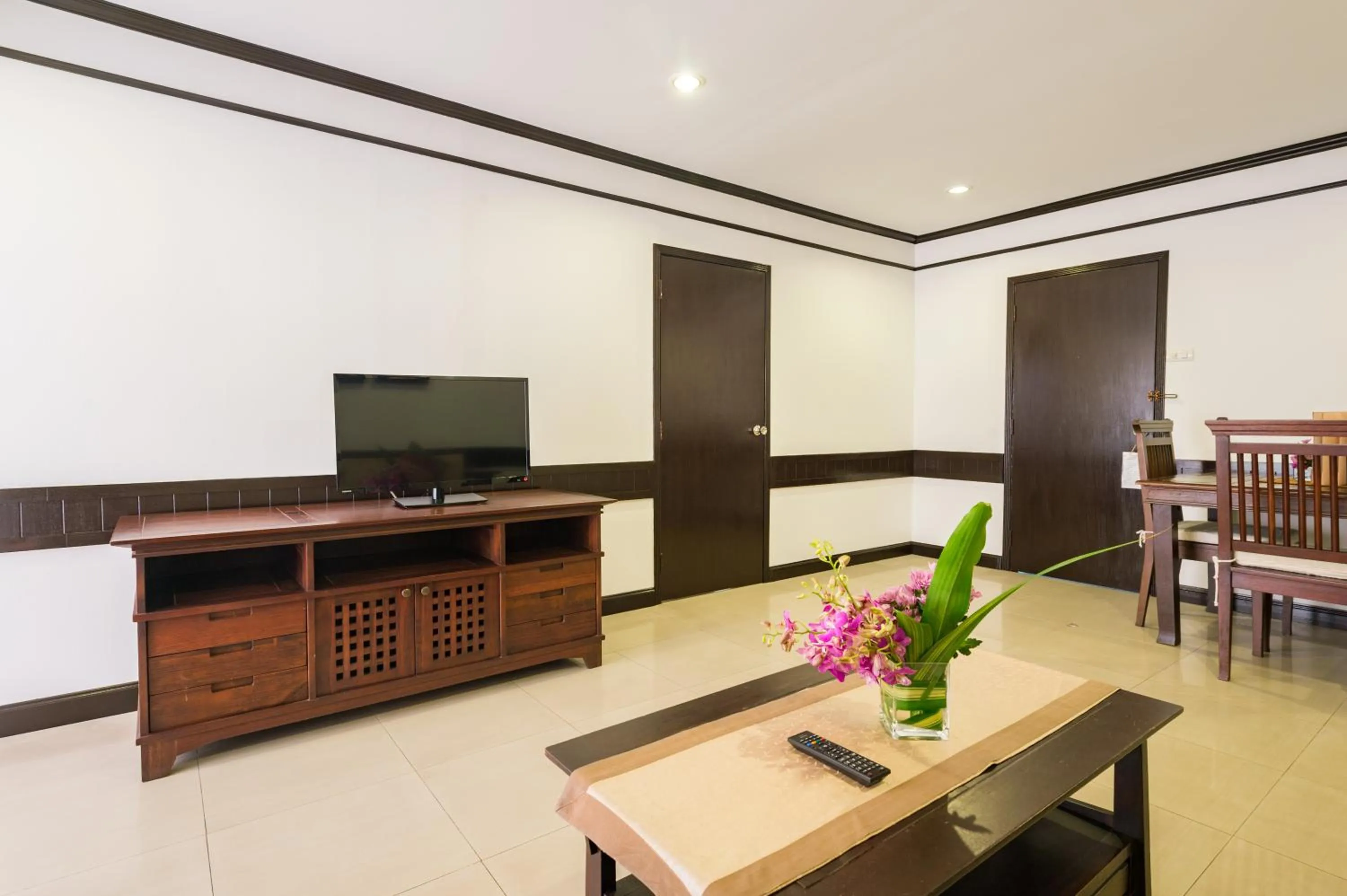 TV and multimedia in The Legacy Convention Hotel