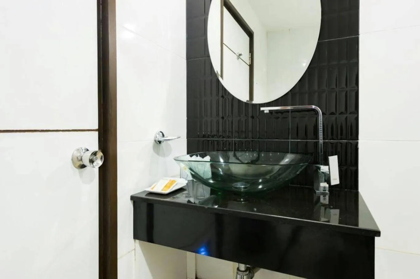 Bathroom in The Legacy Convention Hotel