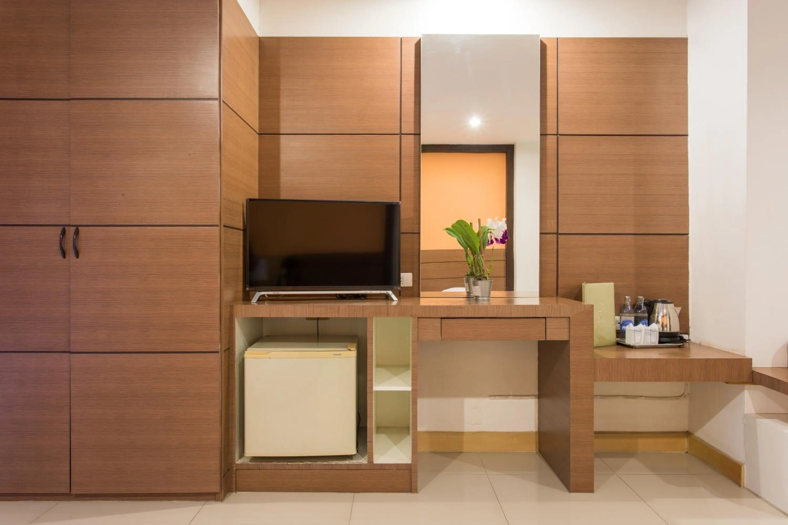 TV and multimedia in The Legacy Convention Hotel