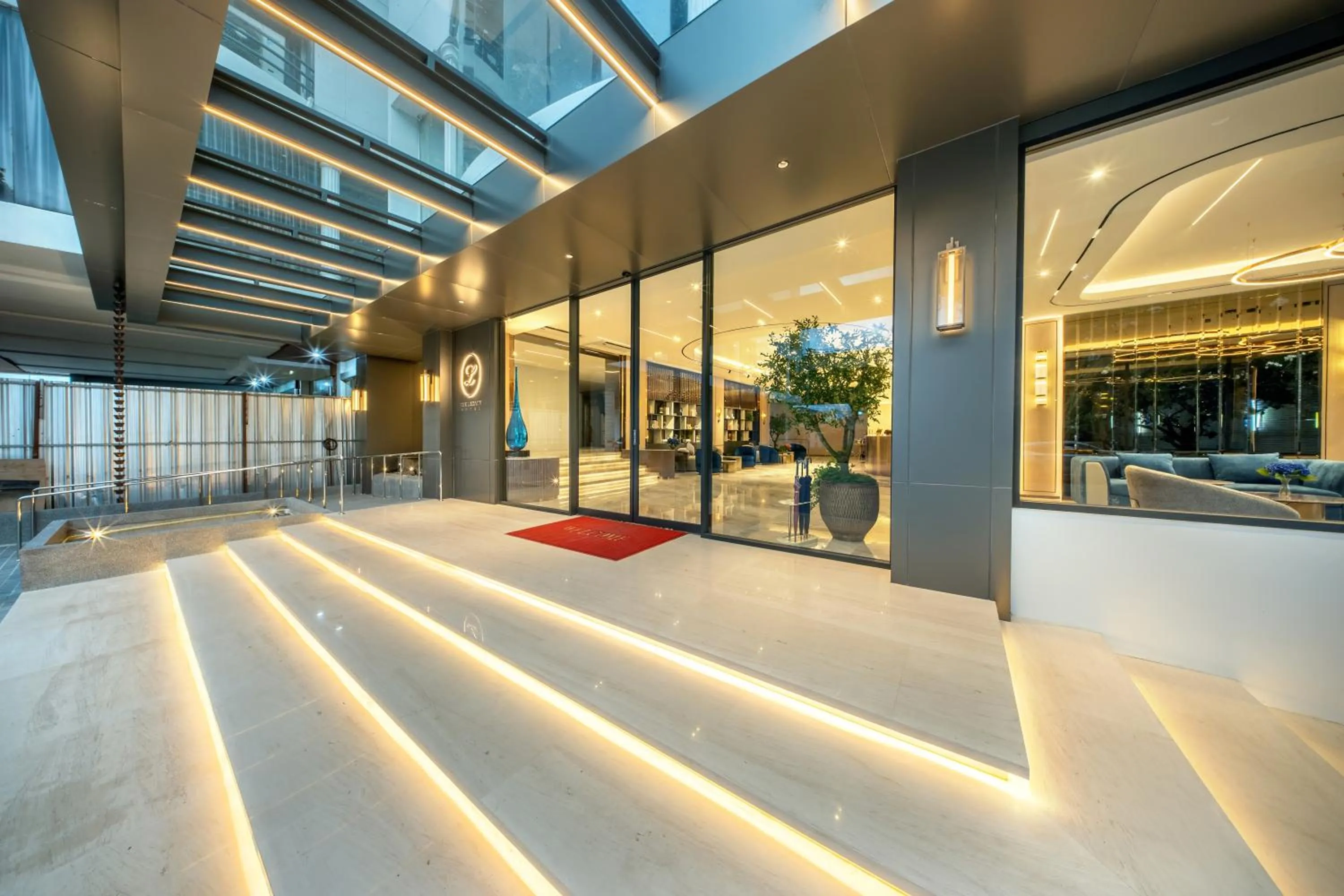 Facade/entrance in The Legacy Convention Hotel