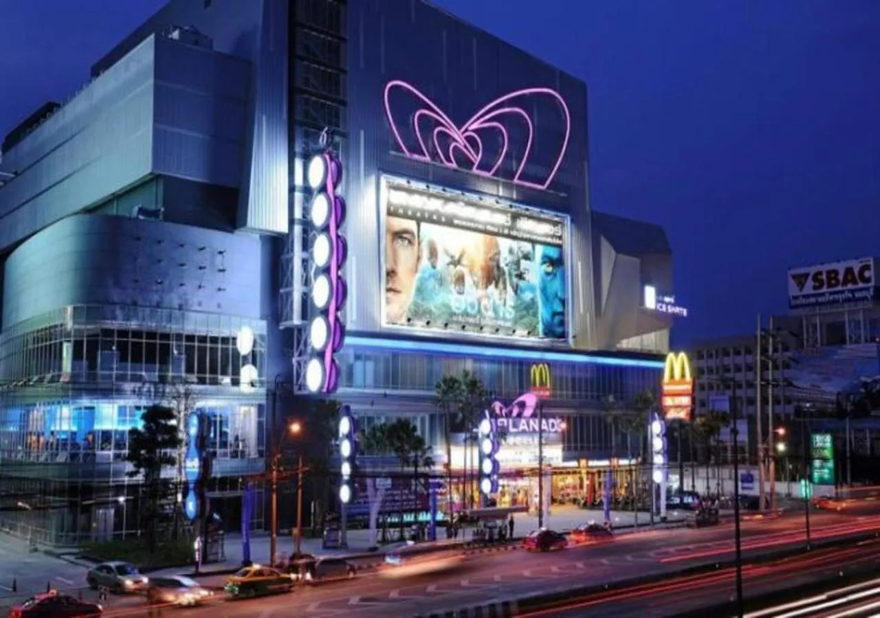 Shopping Area in The Legacy Convention Hotel