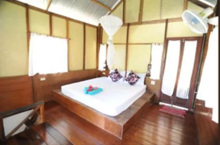 Day, Bed in Smile Bungalow Bottle Beach