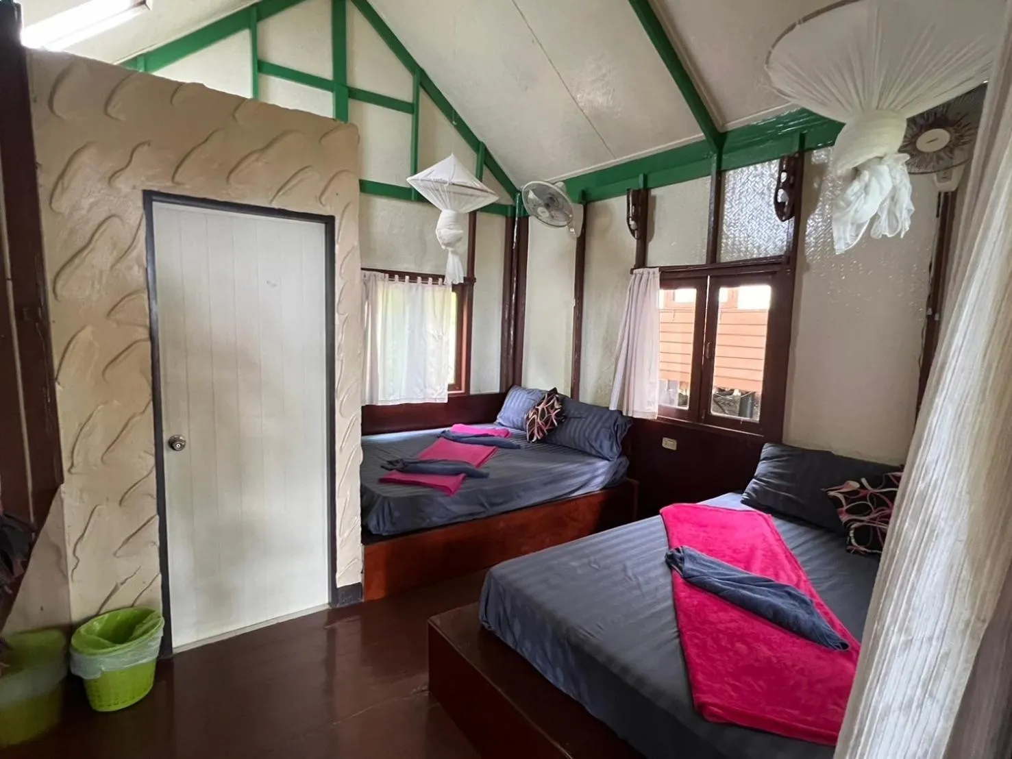 Bed in Smile Bungalow Bottle Beach