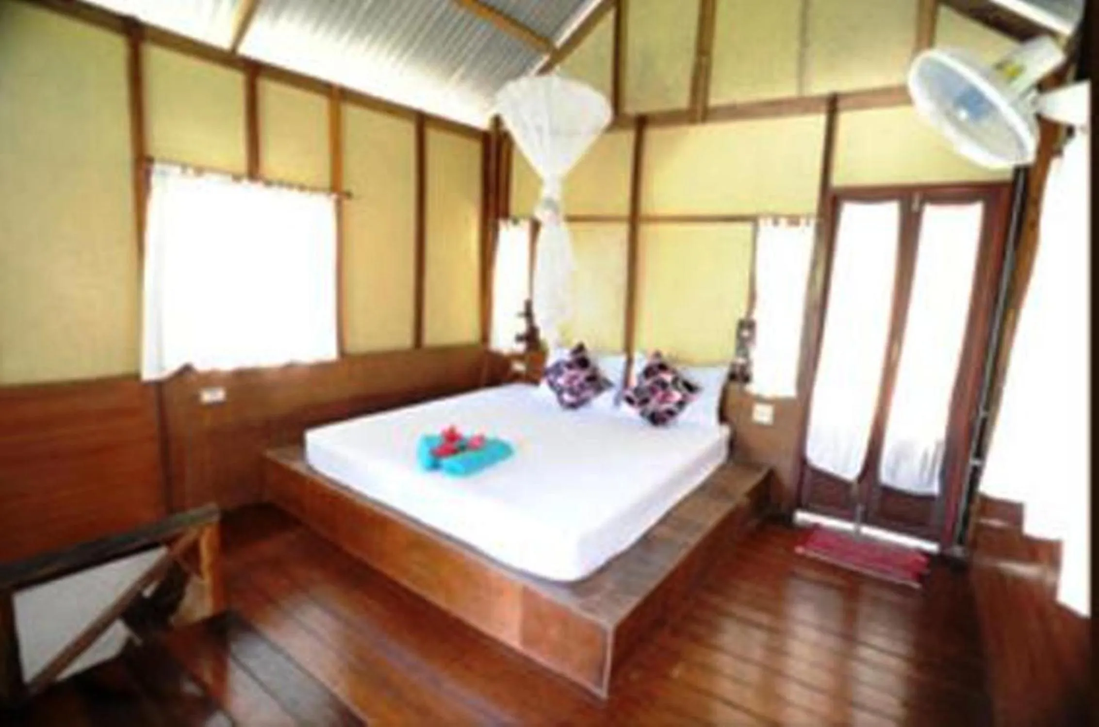 Day, Bed in Smile Bungalow Bottle Beach