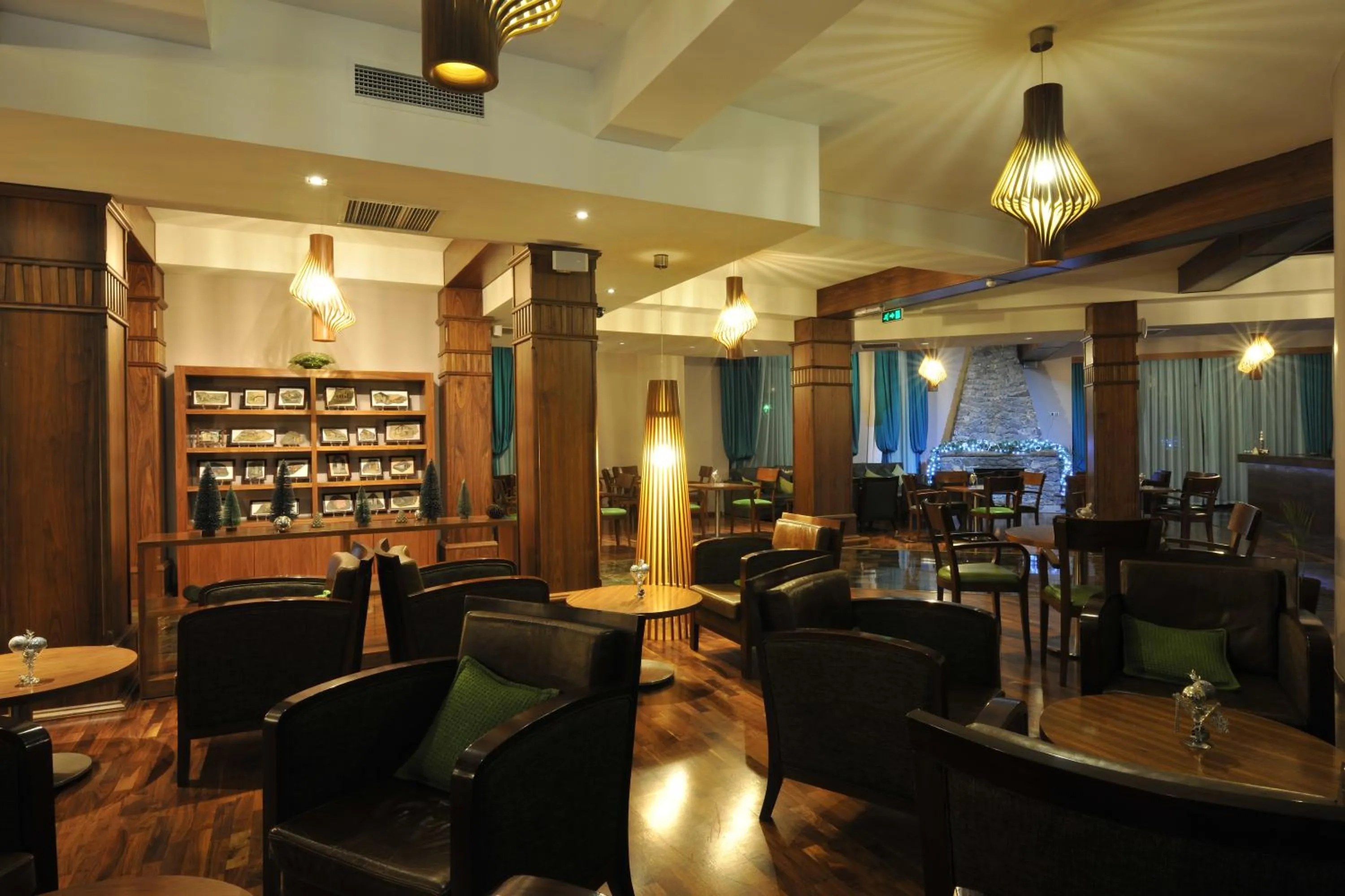 Lounge or bar in El Resort Hotel