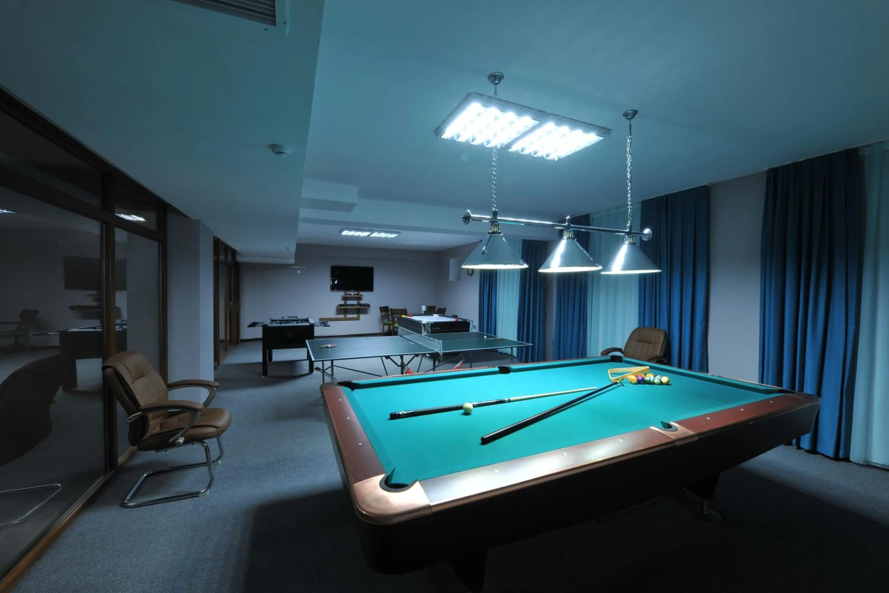 Billiard in El Resort Hotel
