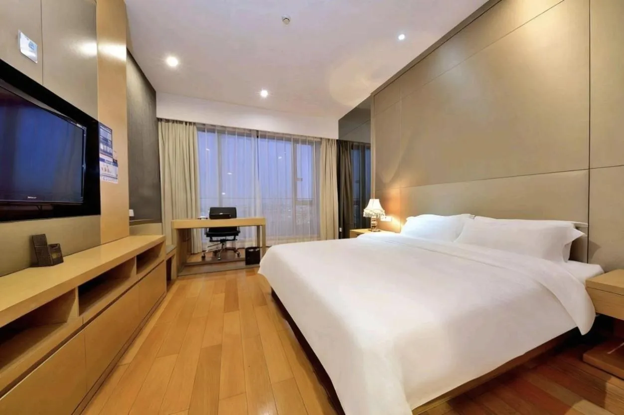 Property building, Bed in HeeFun Apartment GZ -Poly World Trading Center
