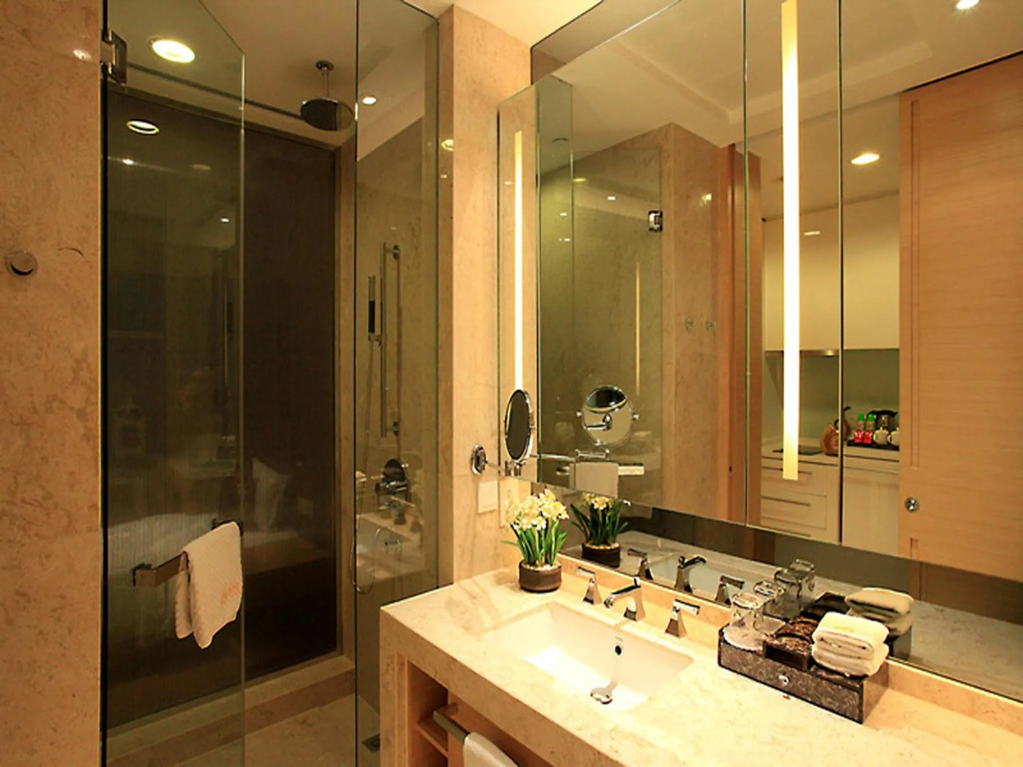 Bathroom in HeeFun Apartment GZ -Poly World Trading Center