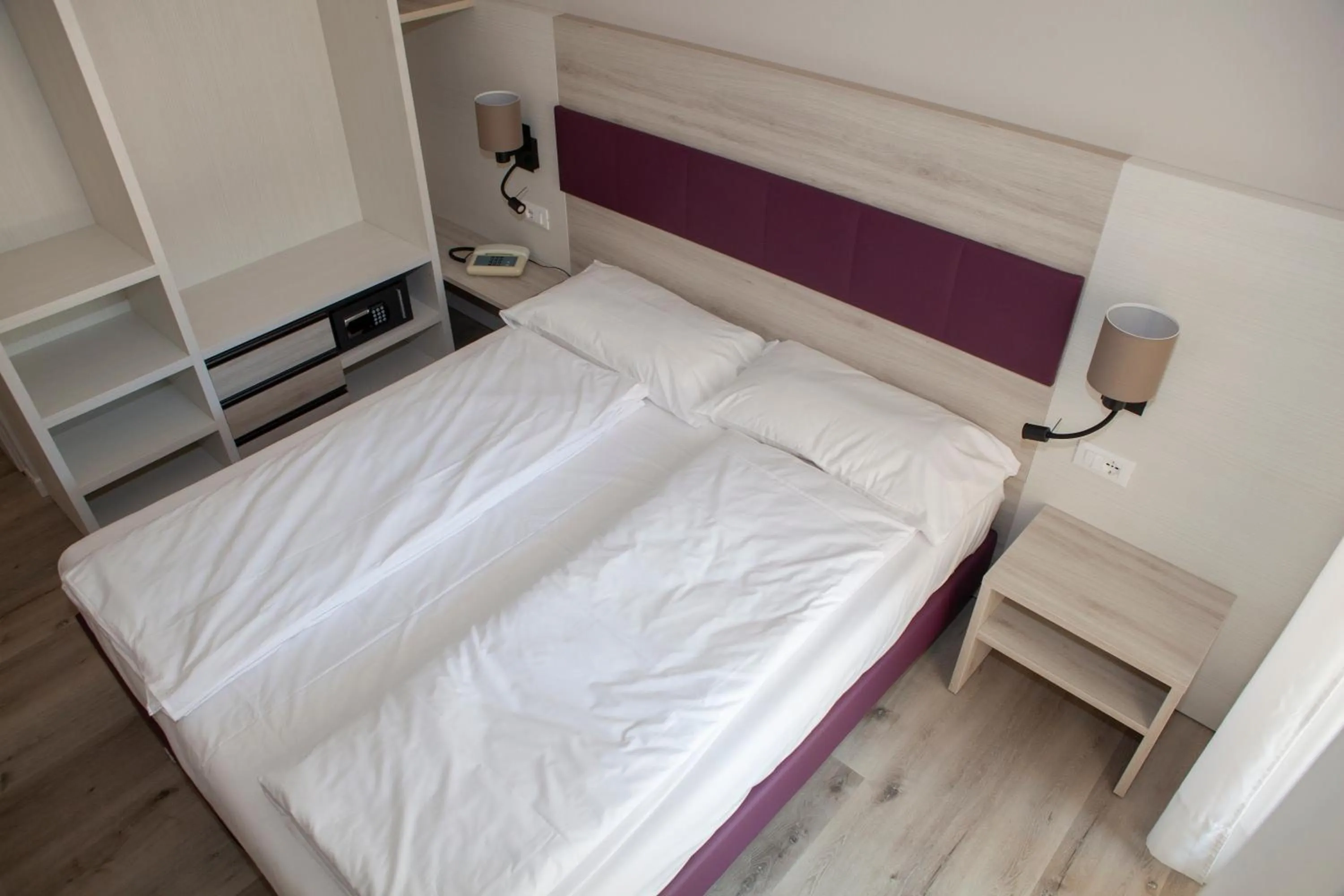 Bed in Hotel Benacus Torri del Benaco