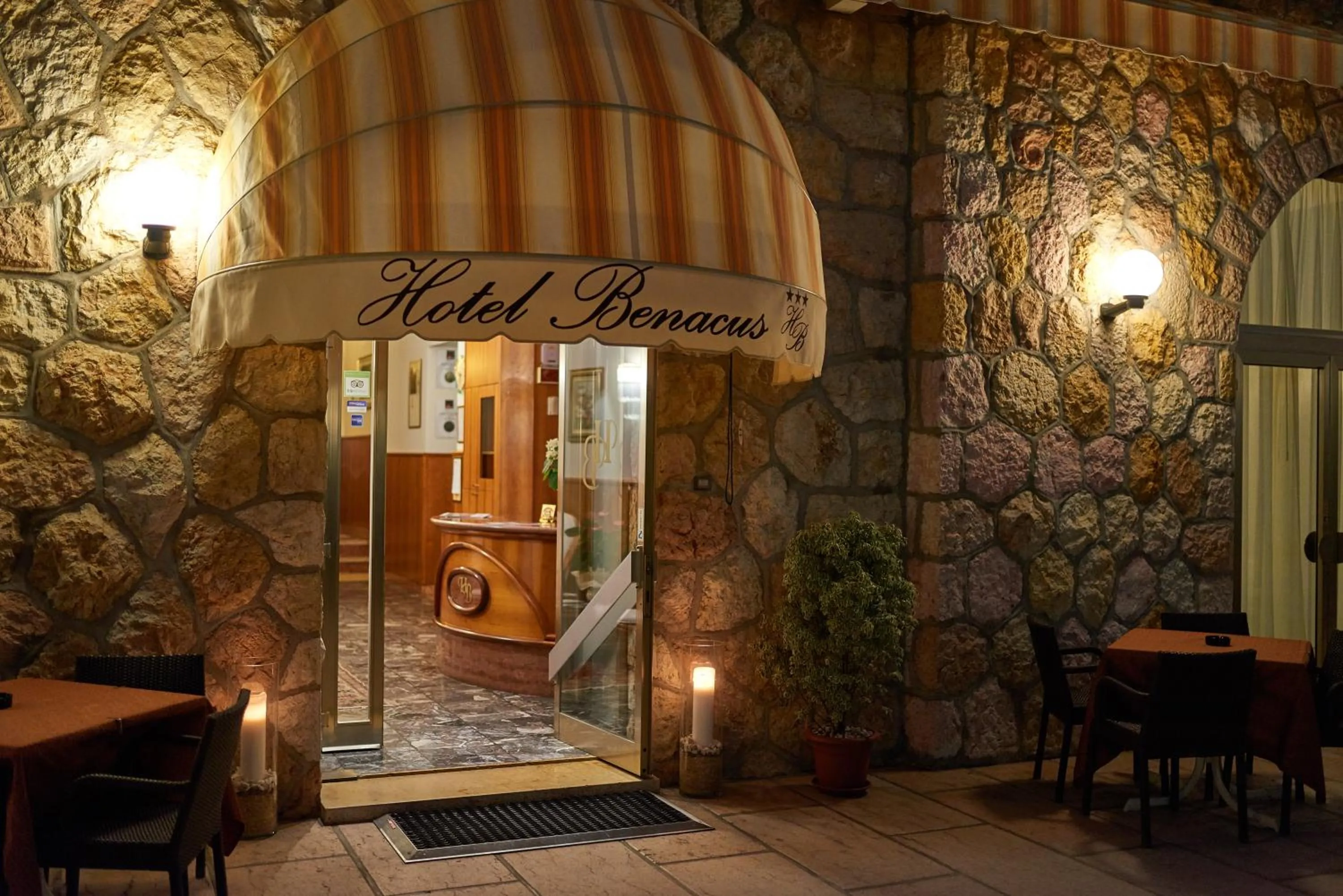 Facade/entrance in Hotel Benacus Torri del Benaco