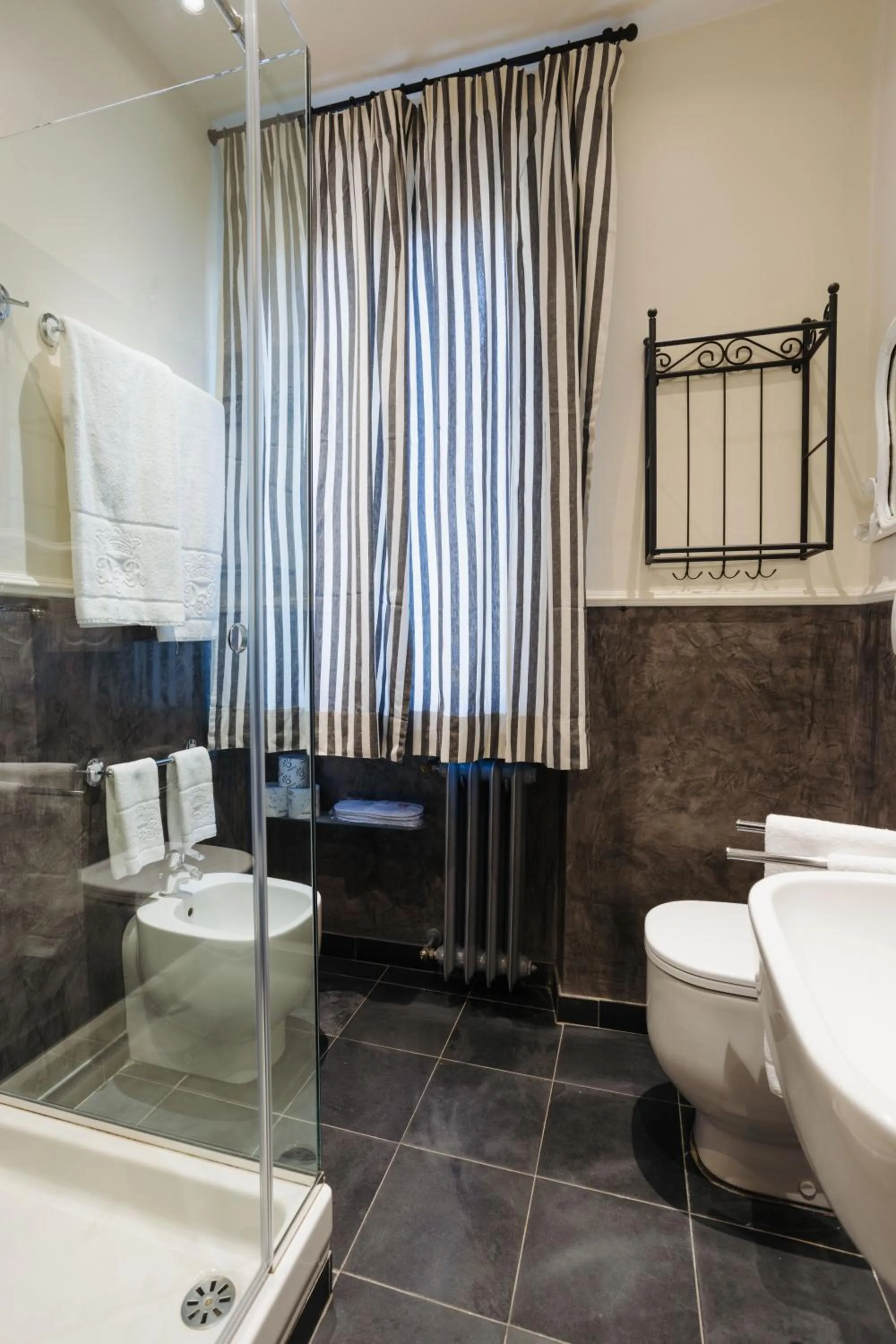 Shower in Palazzo Dalla Rosa Prati