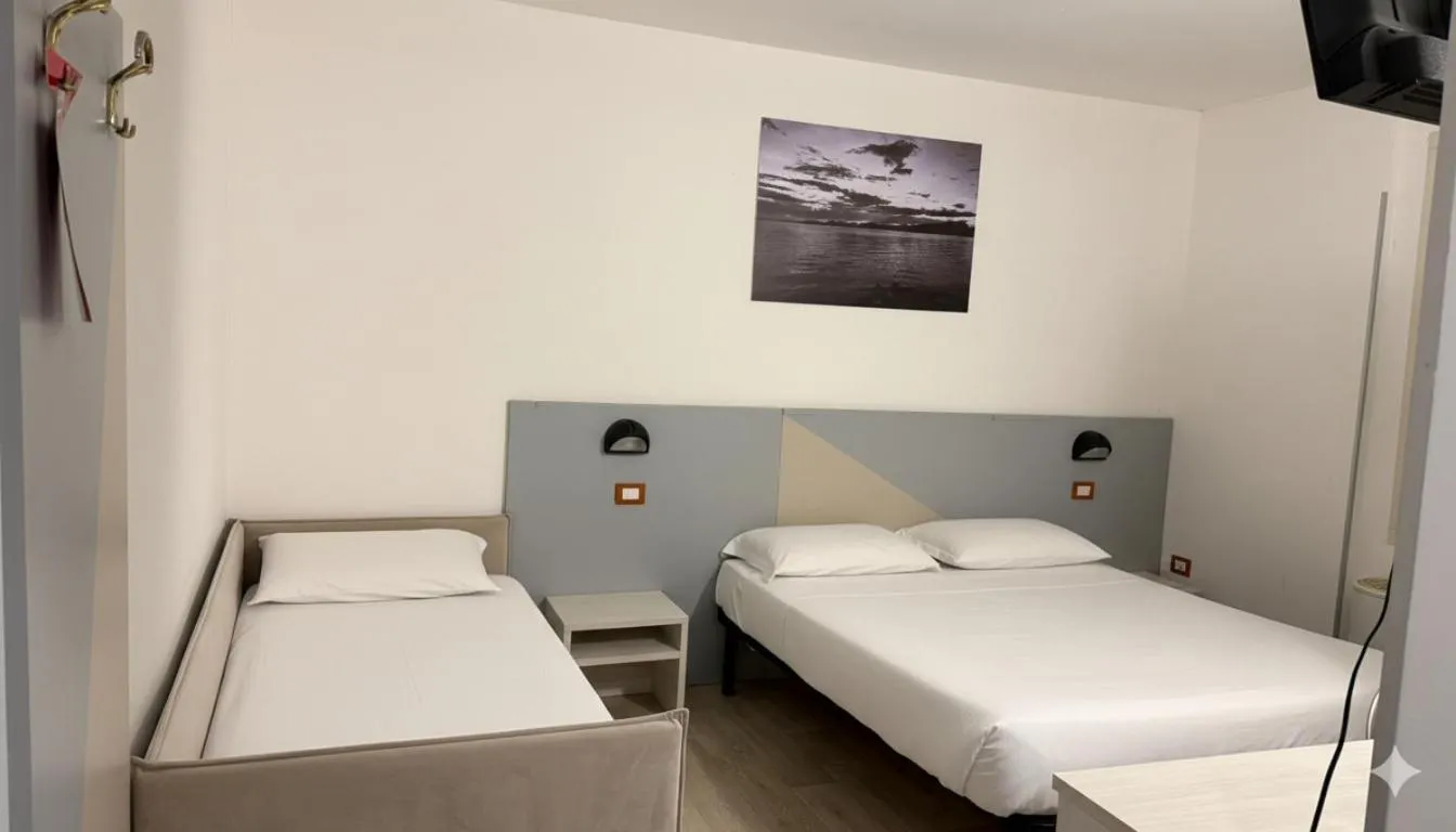 Bedroom, Bed in Hotel Bel Sito Peschiera