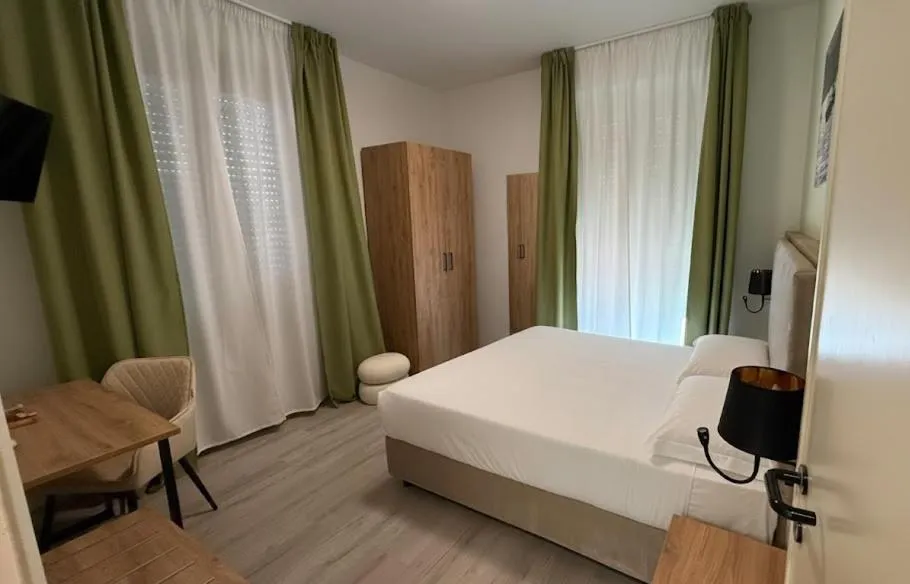 Bedroom, Bed in Hotel Bel Sito Peschiera