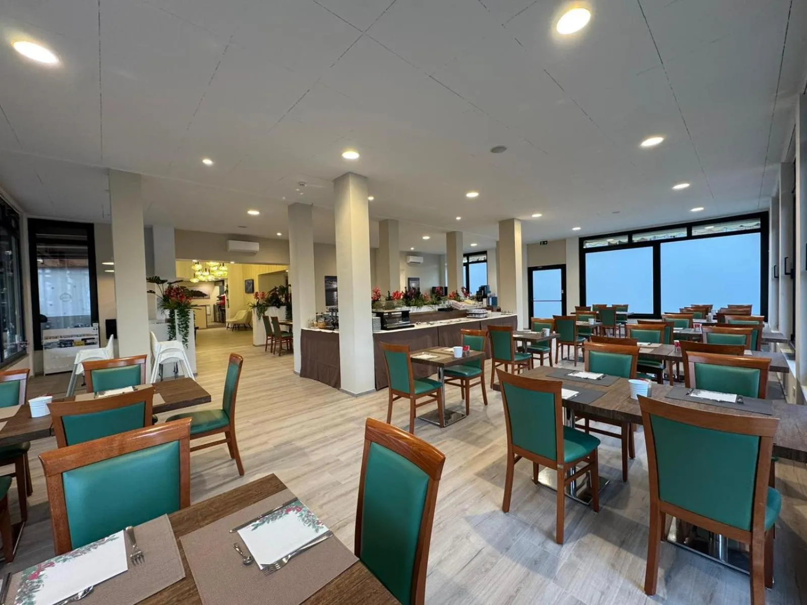 Buffet breakfast in Hotel Bel Sito Peschiera