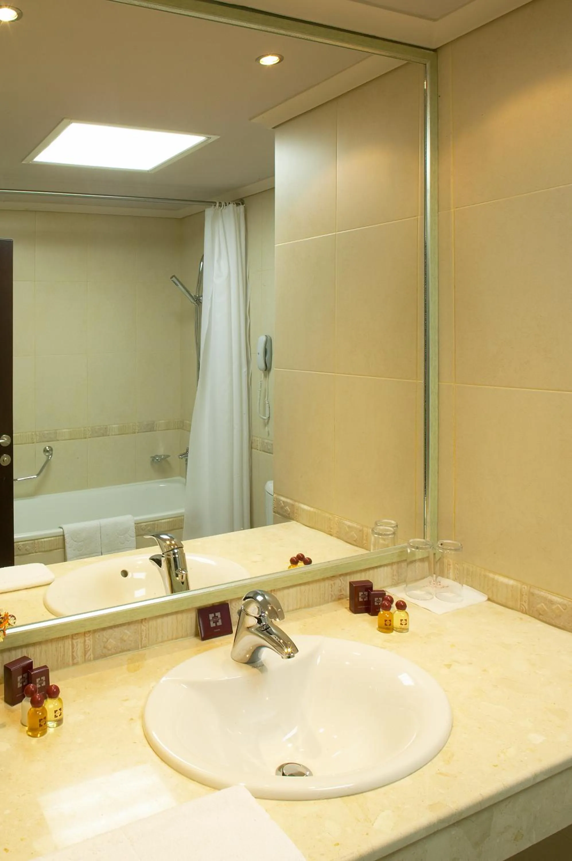 Bathroom in Park Hotel Green Europe