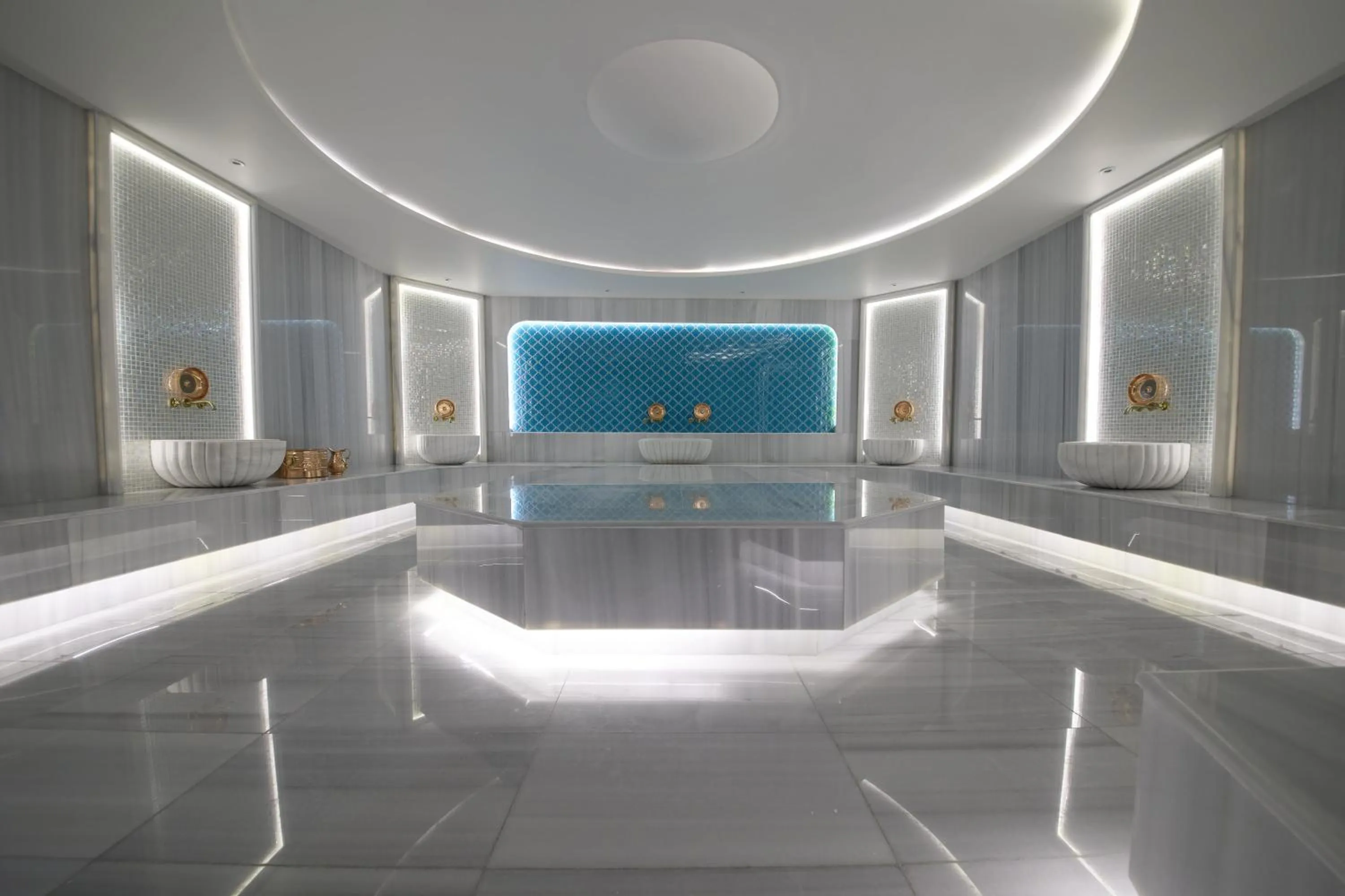 Public Bath in Metropolitan Hotels Ankara