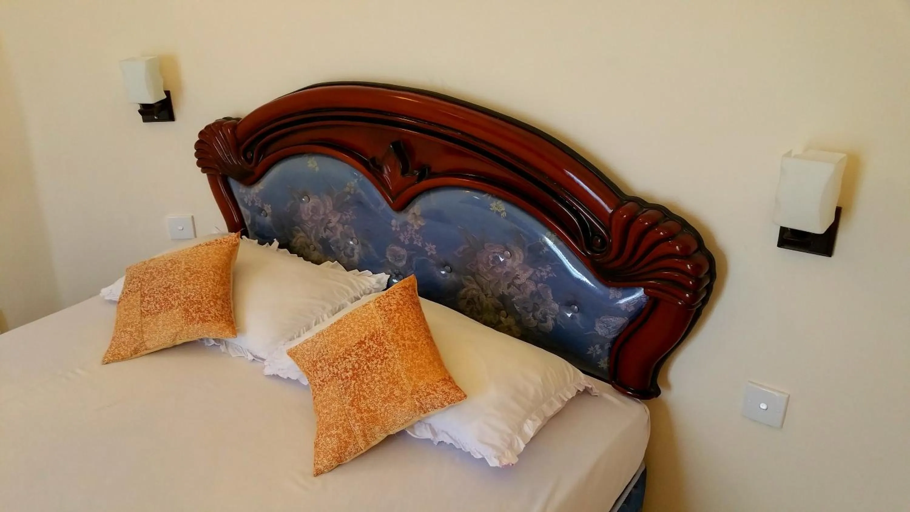 Bed in Holiday Fashion Inn