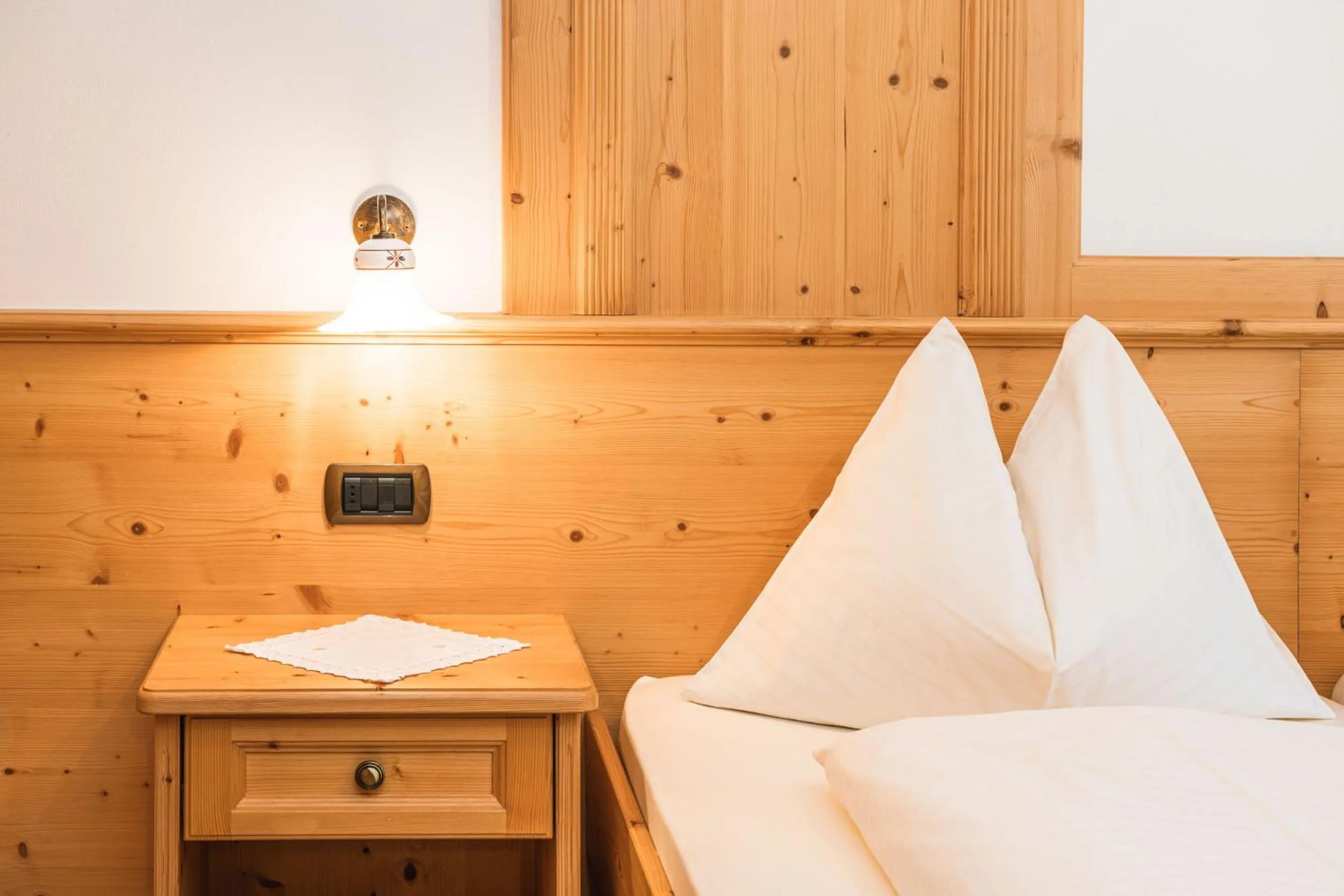 Decorative detail, Bed in Residence Cesa Ladina