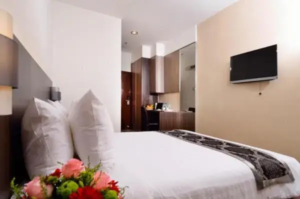 Superior Double Room in Holiday Villa Hotel & Suites Kota Bharu - Wakaf Che Yeh, Night Market Superior Double Room in Holiday Villa Hotel & Suites Kota Bharu - Wakaf Che Yeh, Night Market