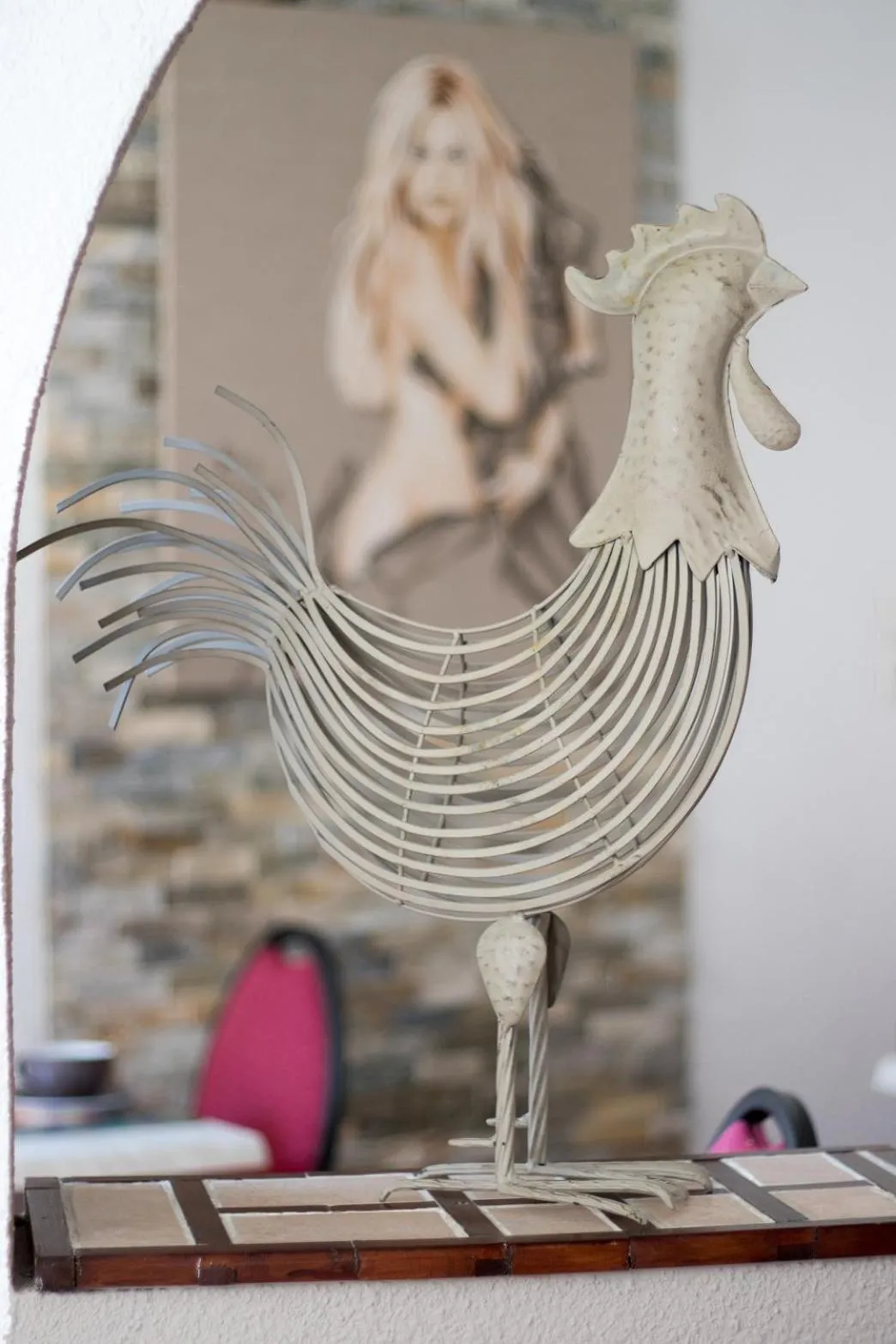 Decorative detail in Hôtel le Chardon Bleu