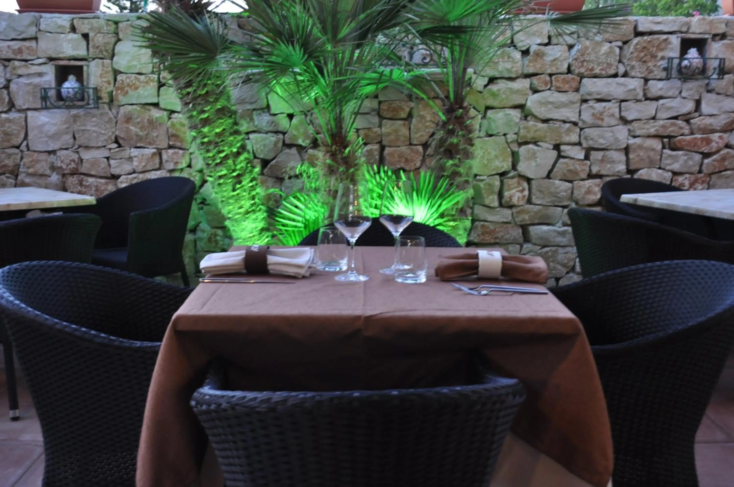 Restaurant/places to eat in Krimar Hotel