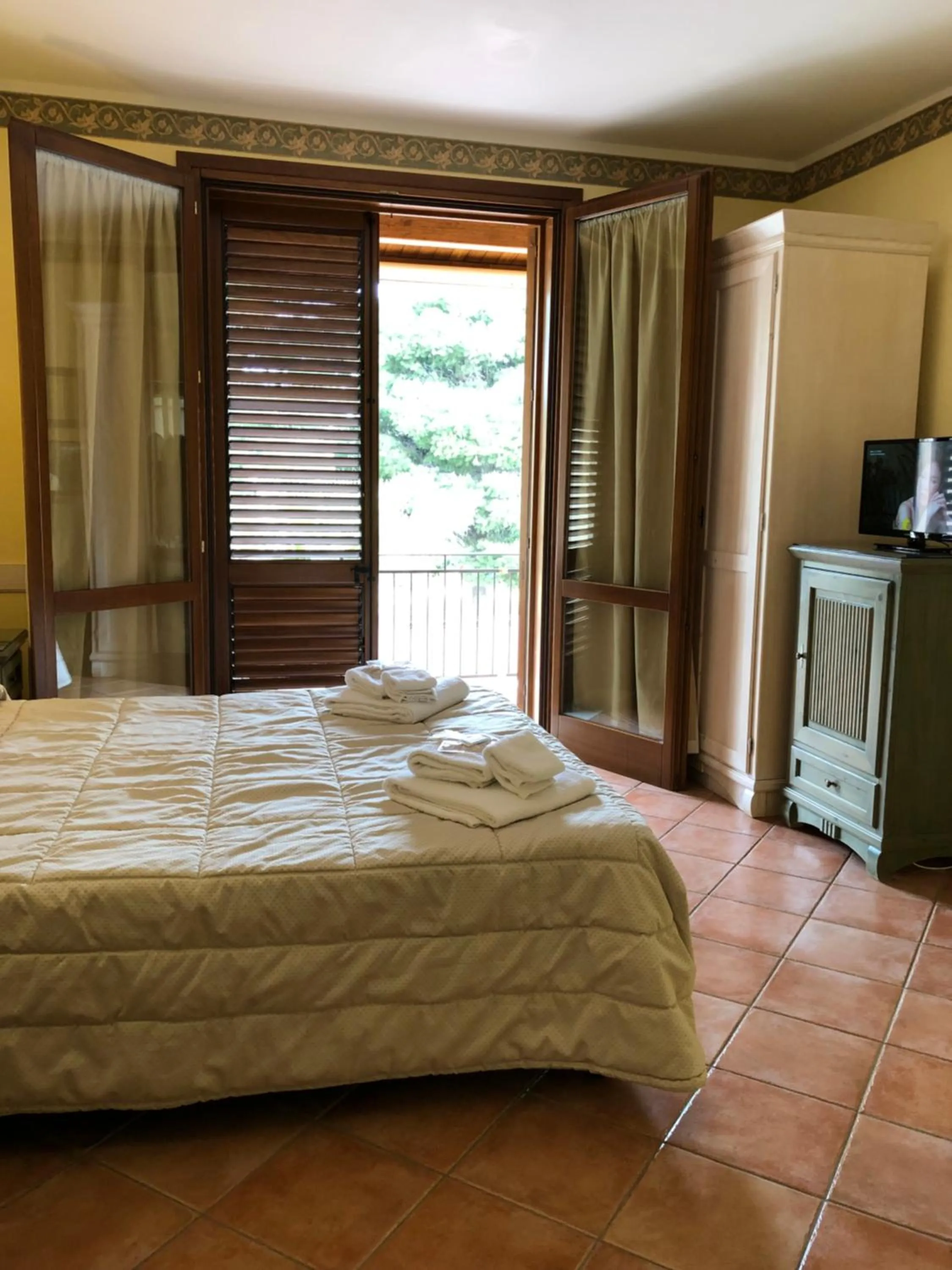 Photo of the whole room, Bed in Krimar Hotel